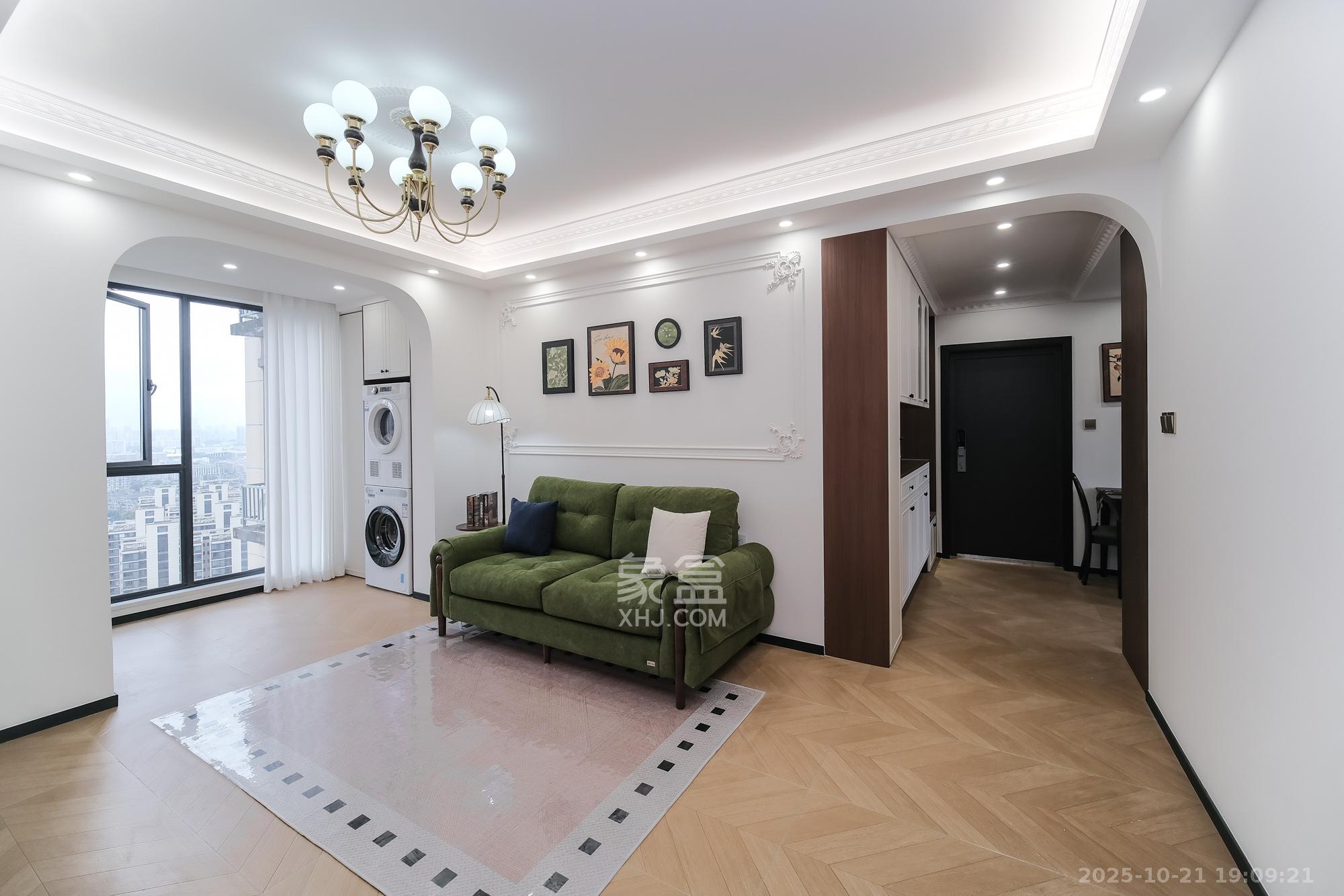 荣盛花语城  3室2厅1卫    59.8万客厅