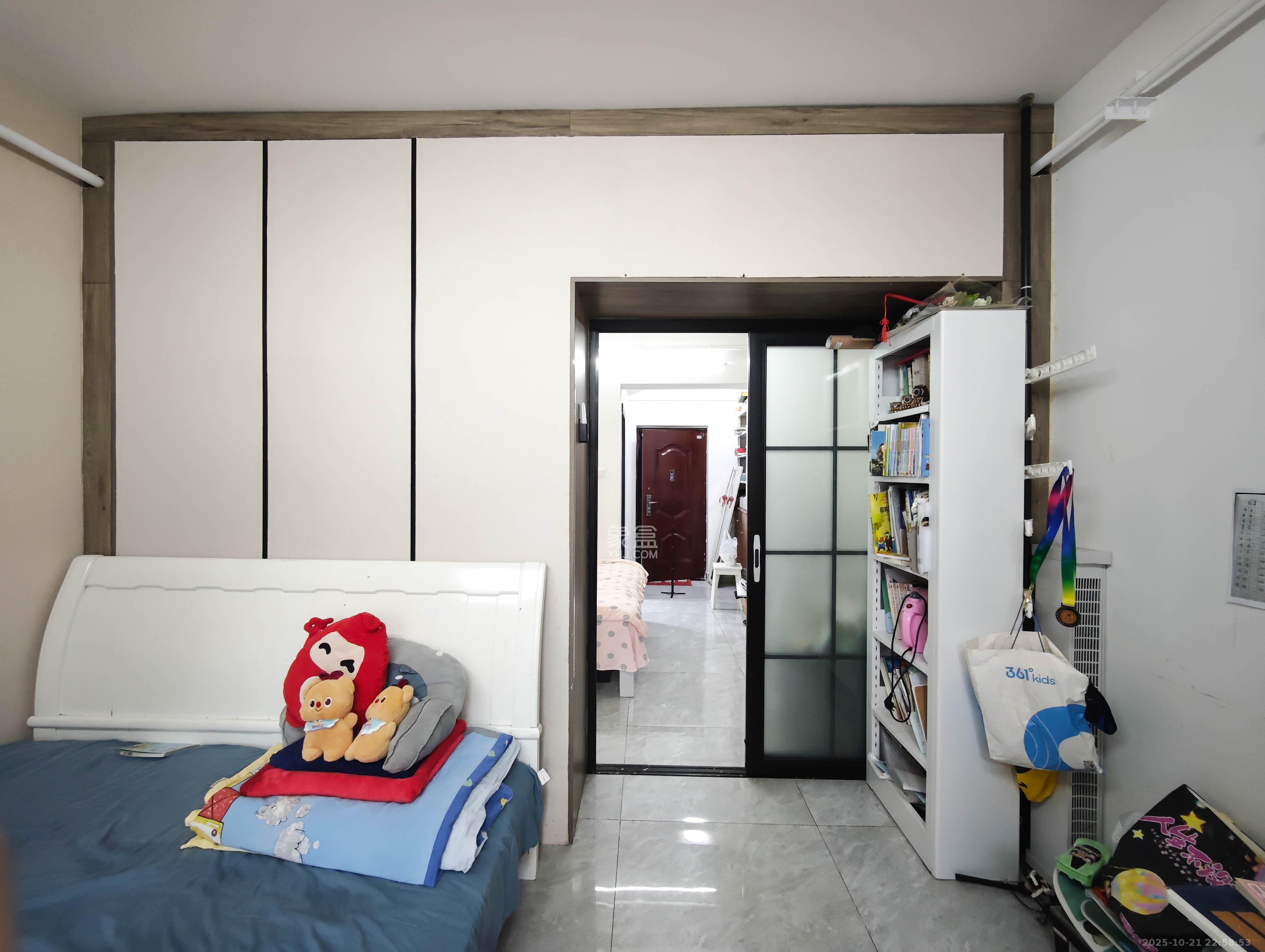 五矿万境水岸二期(五矿万境水岸和苑)  1室1厅1卫    49.8万 五矿万境水岸二期(五矿万境水岸和苑)  1室1厅1卫    49.8万客厅