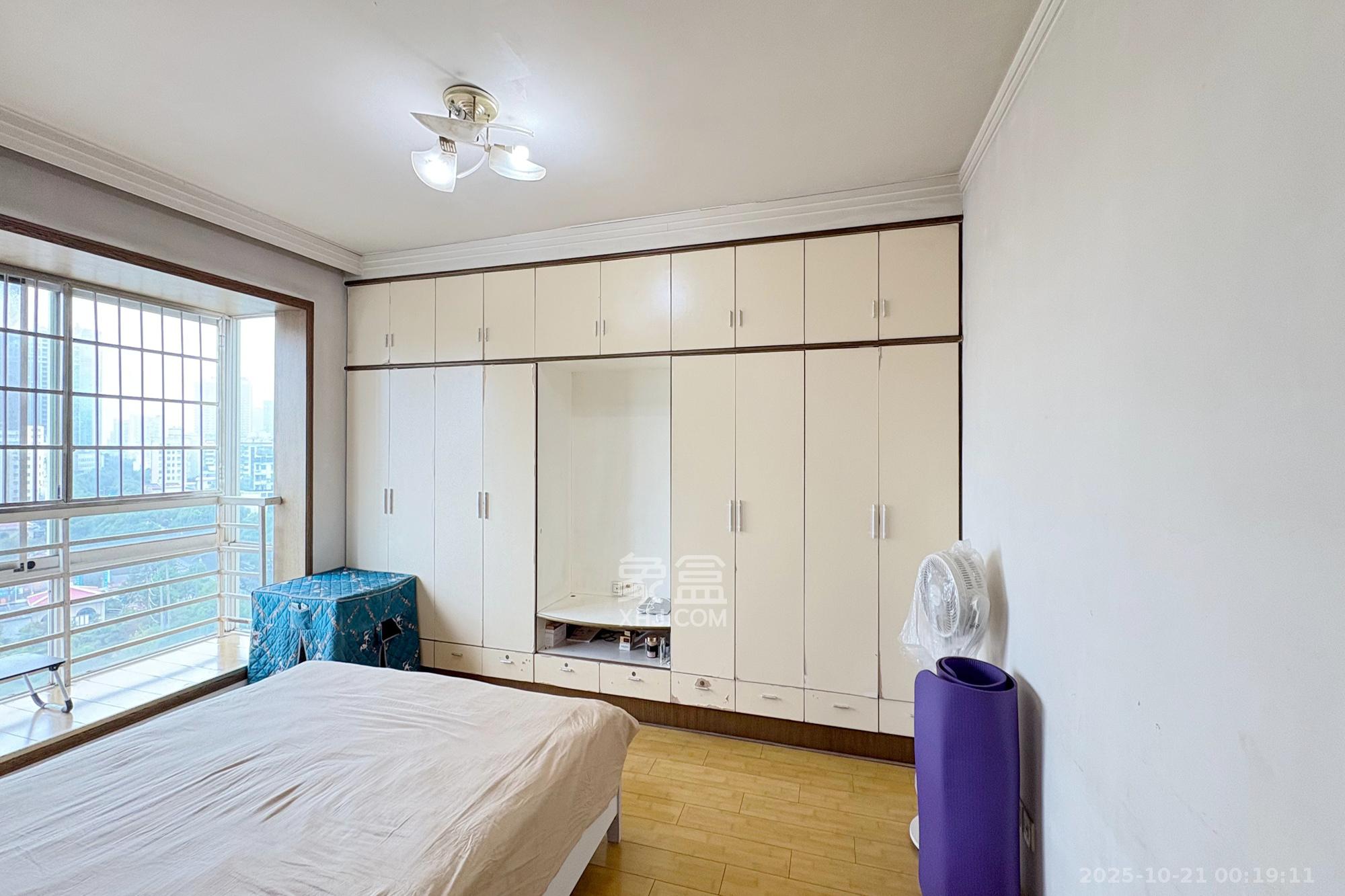 都市先锋 2室2厅1卫 67.0万 都市先锋 2室2厅1卫 67.0万卧室