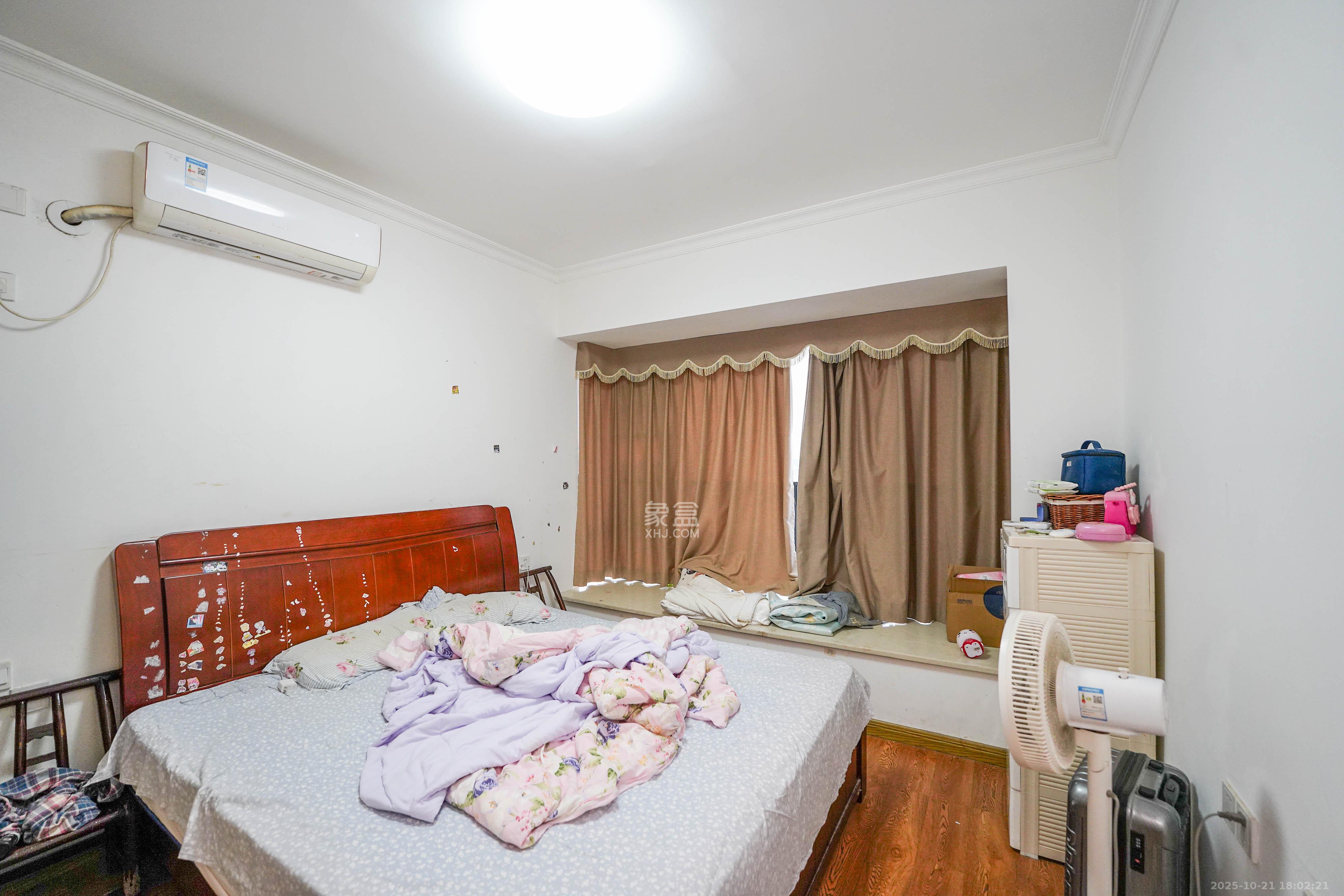 汇金城/嘉华城（二期、三期）  2室2厅1卫    88.0万卧室