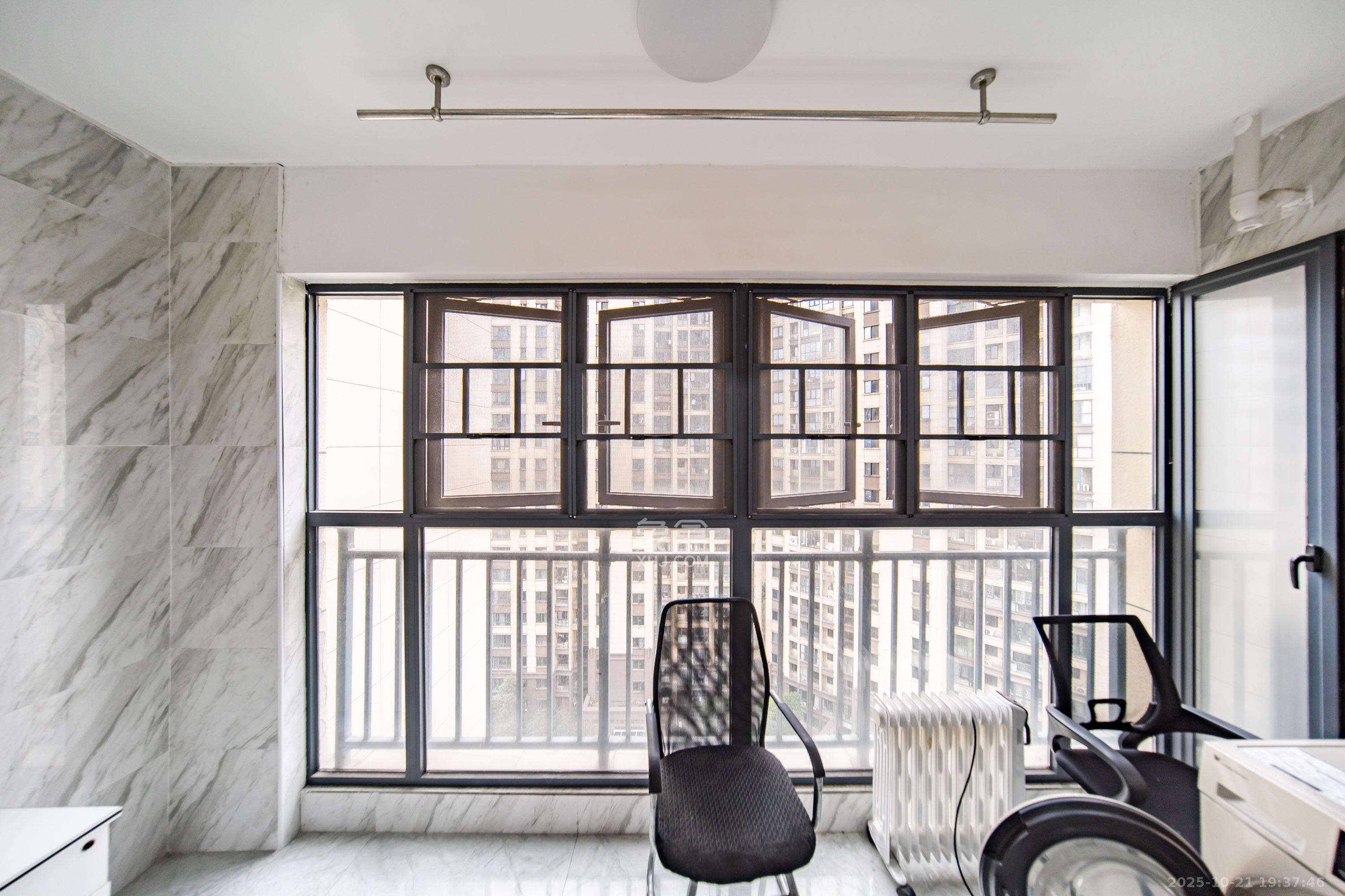 湘熙水郡(观澜海赋家园)  4室2厅2卫    145.0万 湘熙水郡(观澜海赋家园)  4室2厅2卫    145.0万阳台