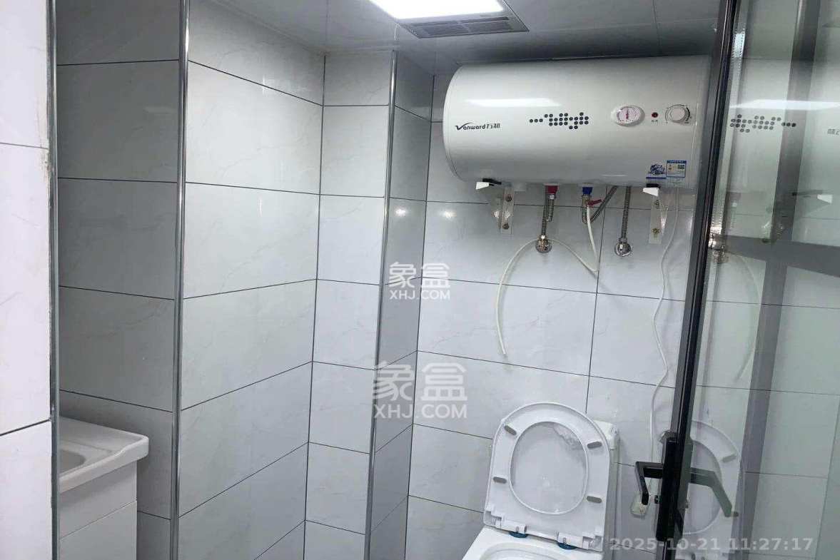 裕天国际商汇中心 1室1厅1卫 1600.0元/月 裕天国际商汇中心 1室1厅1卫 1600.0元/月室内图