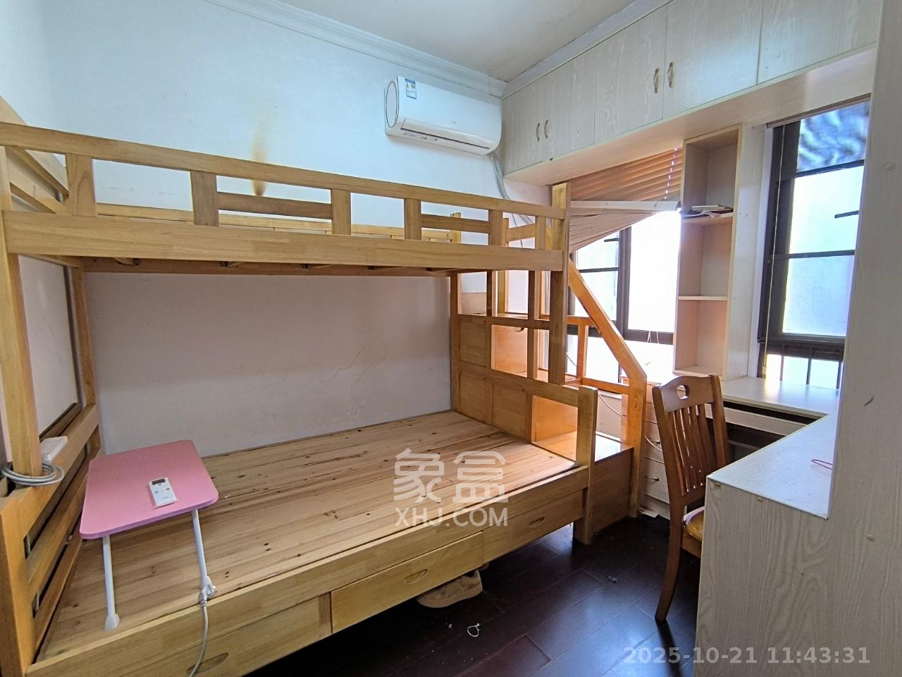 中海国际一期  1室2厅2卫    2000.0元/月 中海国际一期  1室2厅2卫    2000.0元/月室内图