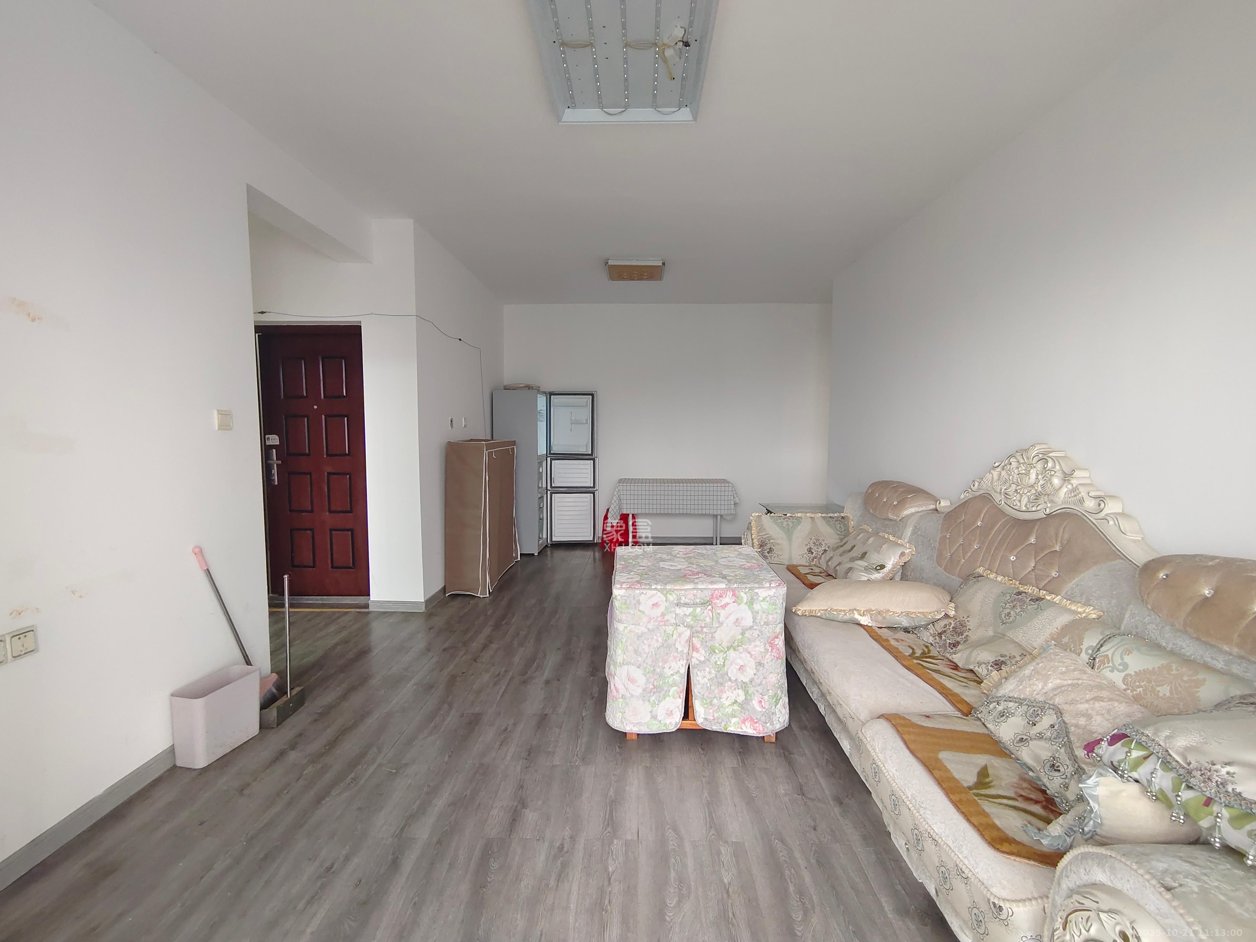 联美品格  2室1厅1卫    1700.0元/月 联美品格  2室1厅1卫    1700.0元/月室内图