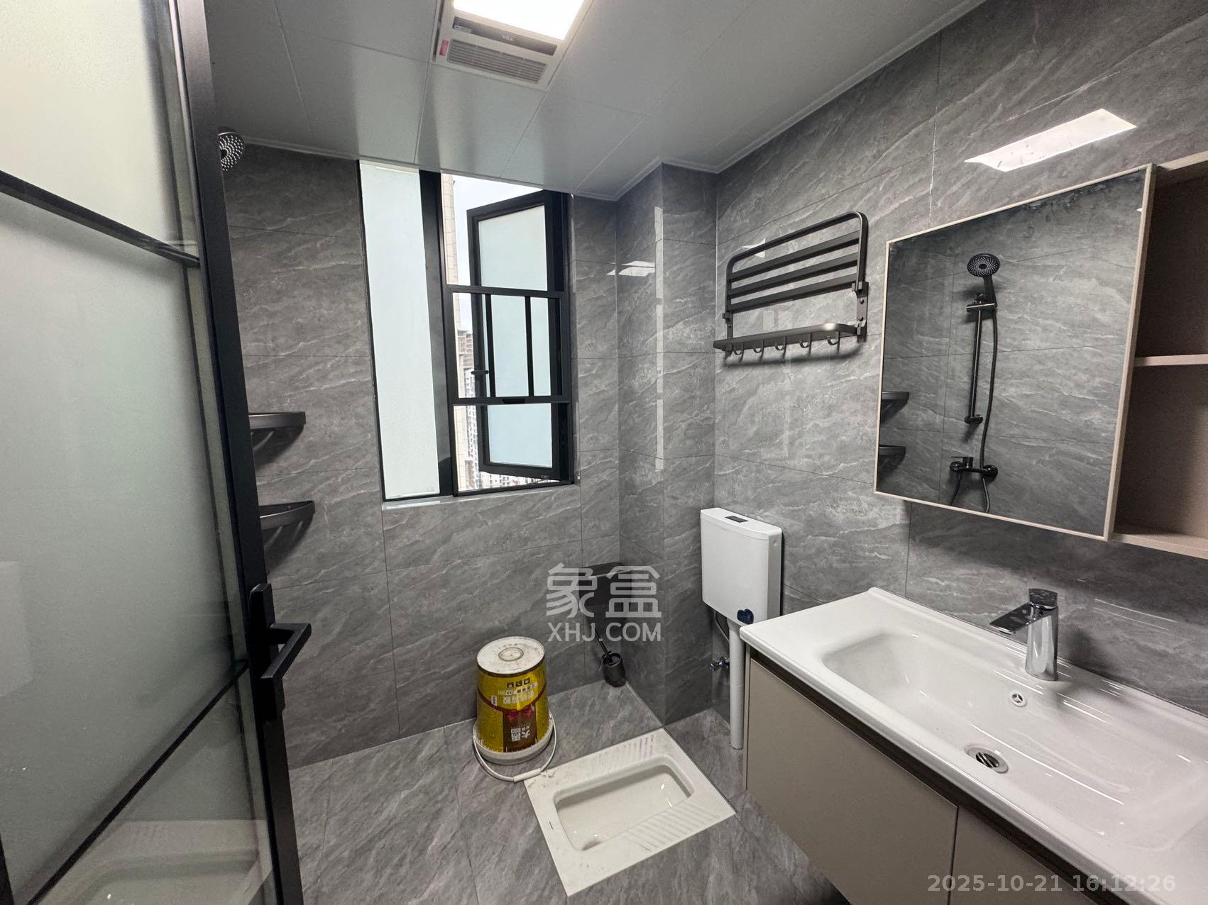 和景家园二期 2室1厅1卫 1800.0元/月 和景家园二期 2室1厅1卫 1800.0元/月室内图