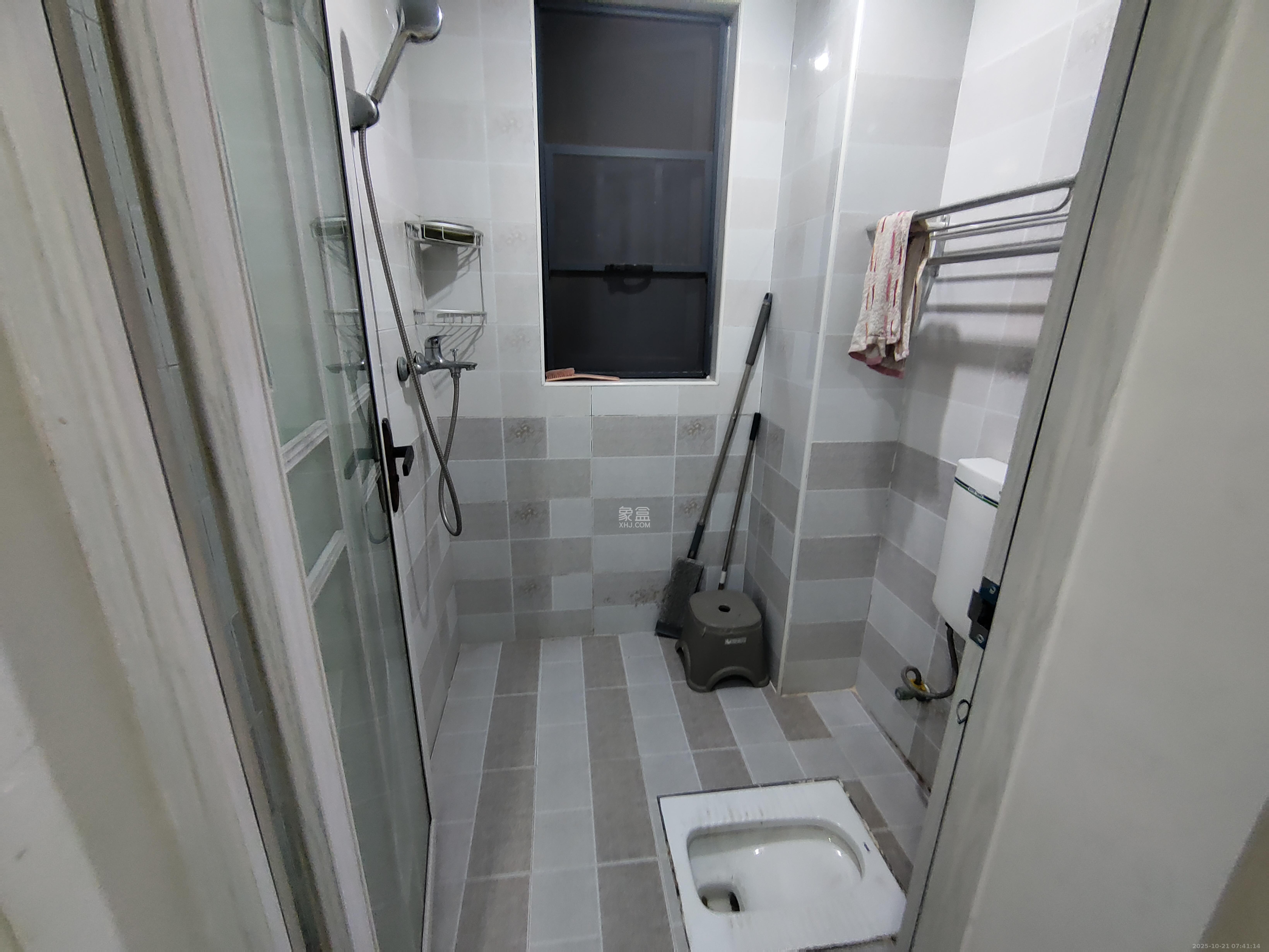 澳海月亮湾  3室2厅2卫    1800.0元/月室内图