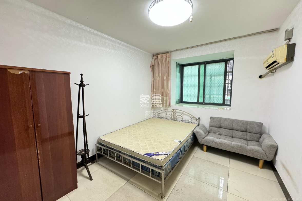 天峰名苑 2室2厅1卫 1900.0元/月 天峰名苑 2室2厅1卫 1900.0元/月室内图