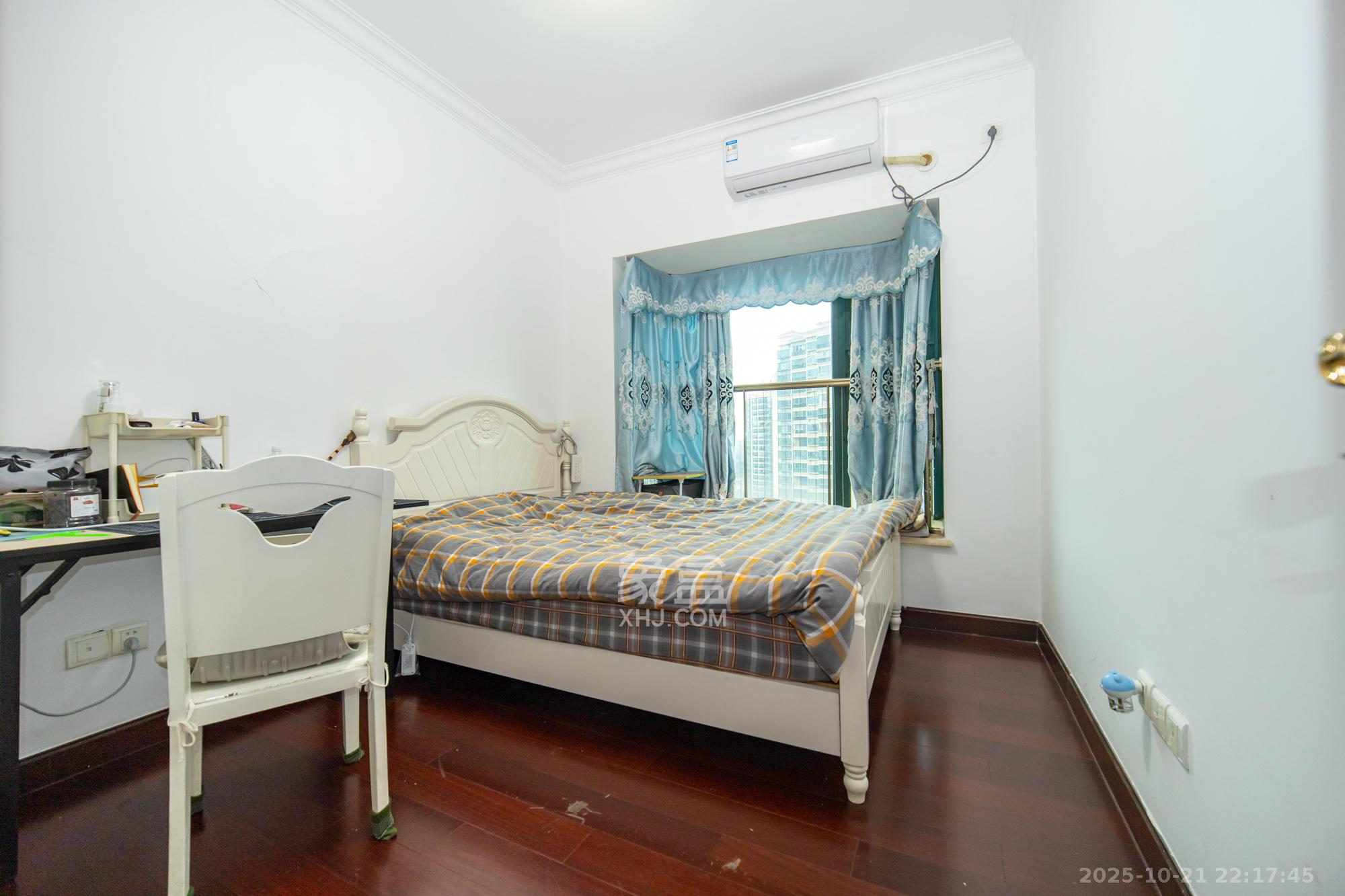 恒大雅苑  3室2厅2卫    125.0万 恒大雅苑  3室2厅2卫    125.0万卧室