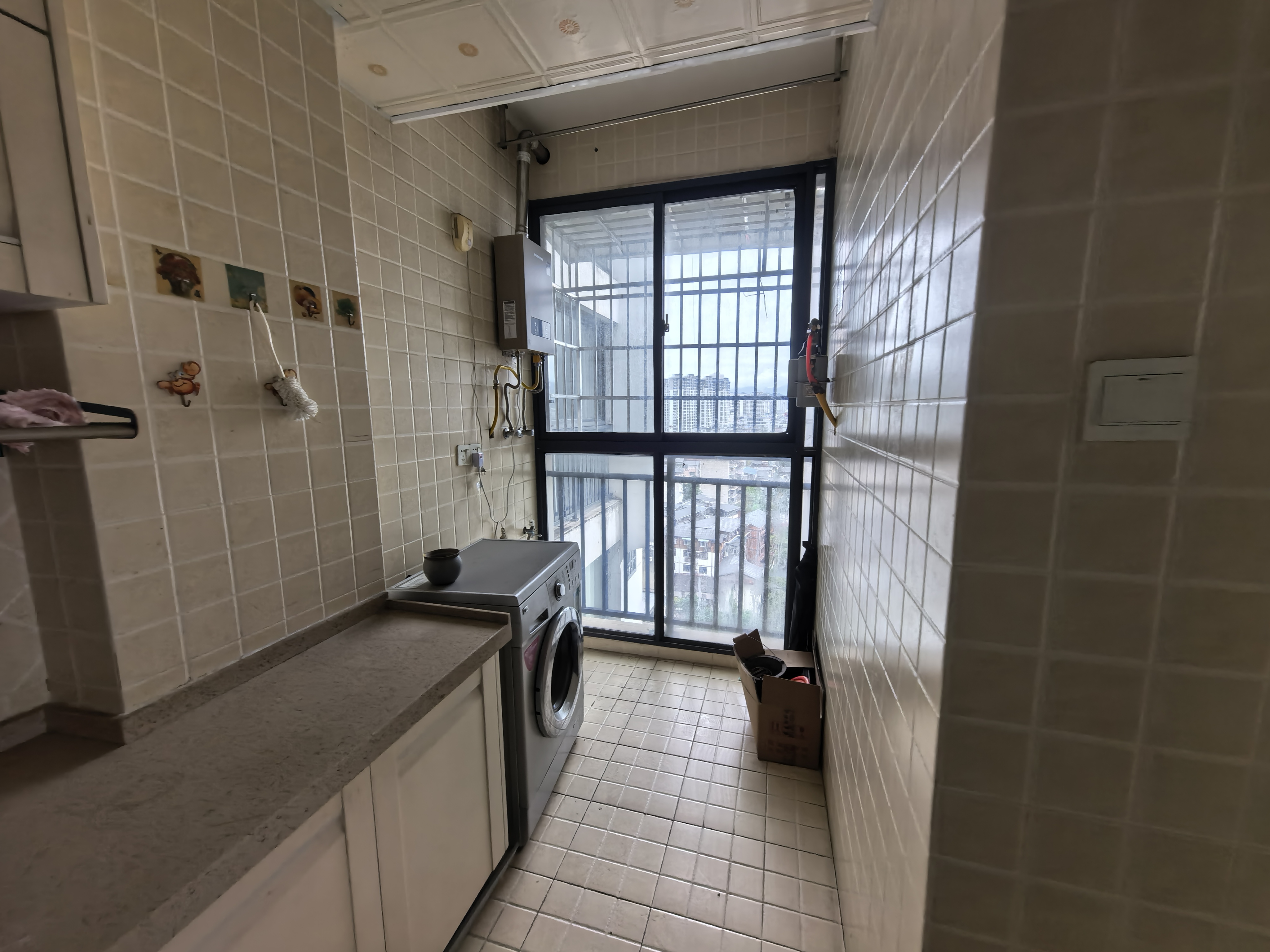 森怡佳苑 2室2厅1卫 46.8万 森怡佳苑 2室2厅1卫 46.8万厨房