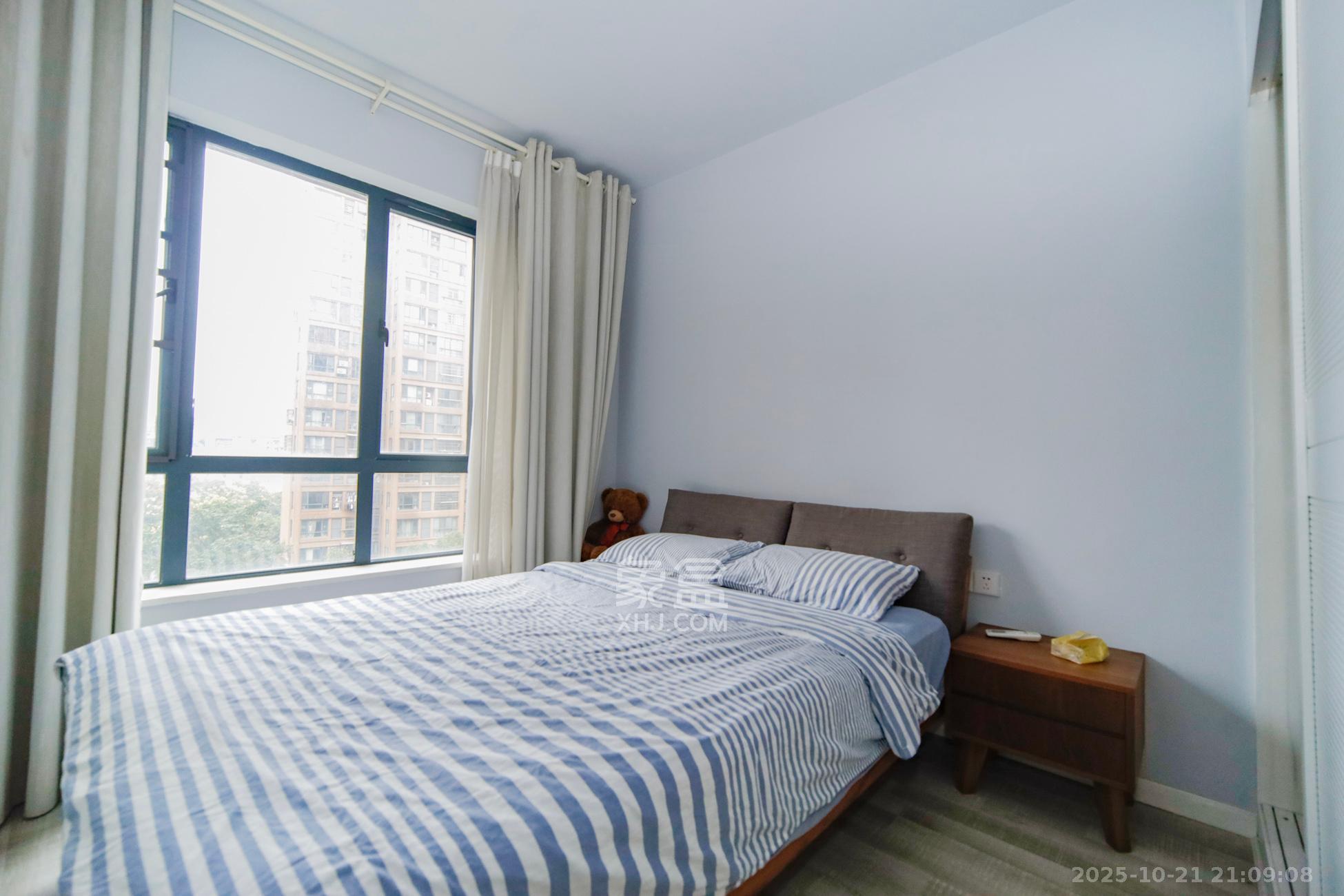 新盛珑璟台  3室2厅2卫    98.8万卧室