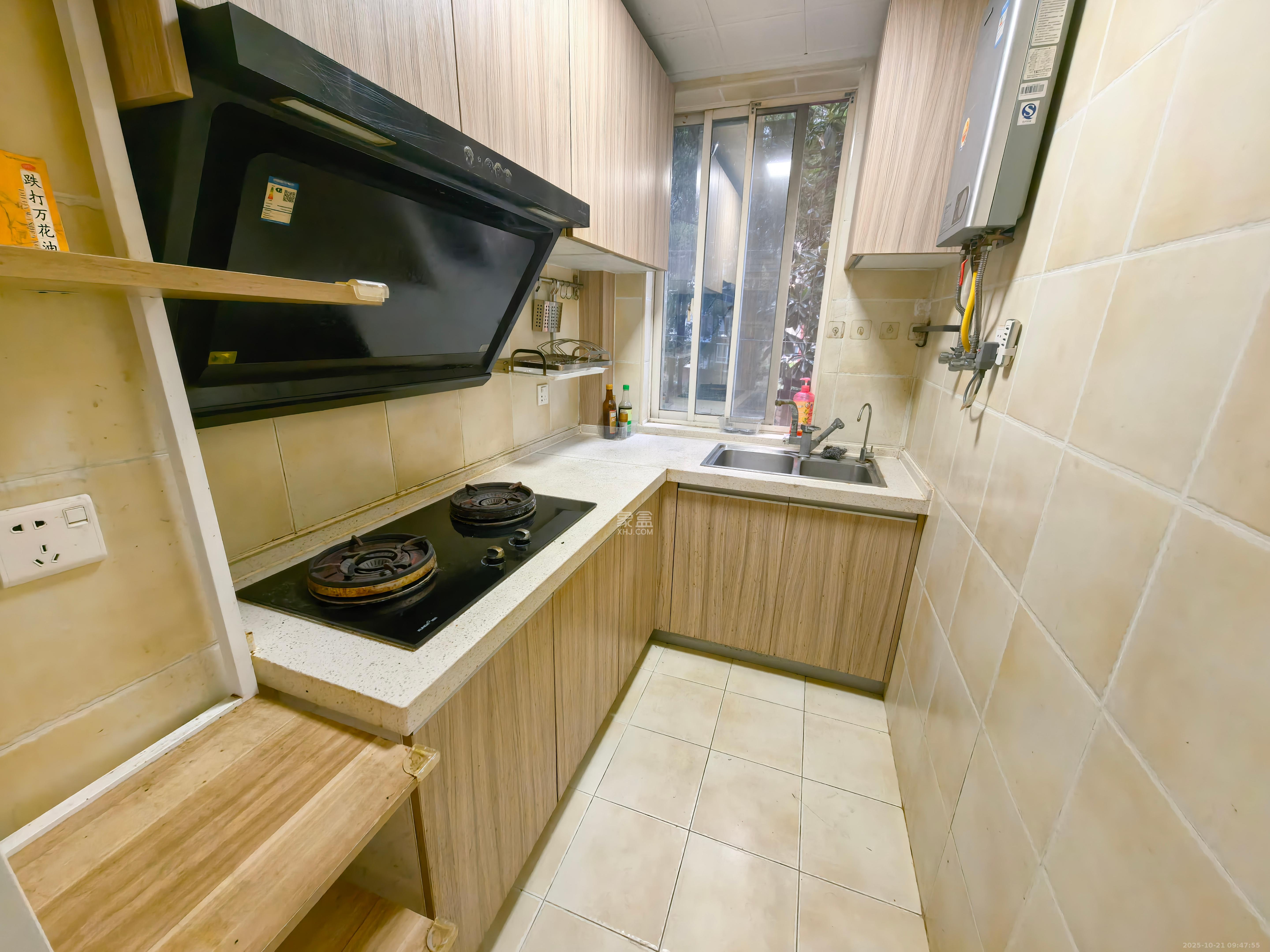 一心花苑  2室1厅1卫    2600.0元/月 一心花苑  2室1厅1卫    2600.0元/月室内图