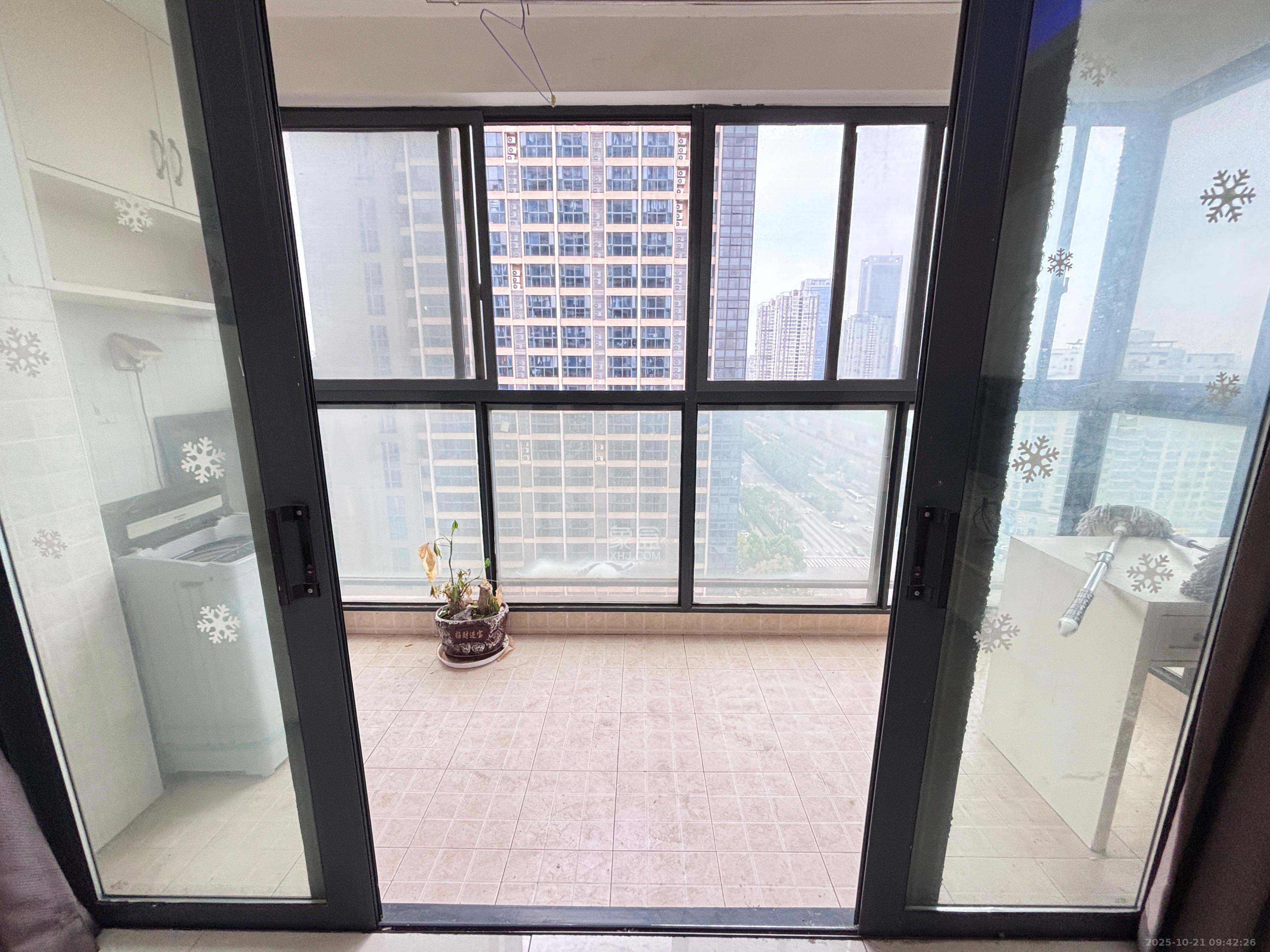 蓝山郡  2室2厅1卫    1850.0元/月室内图