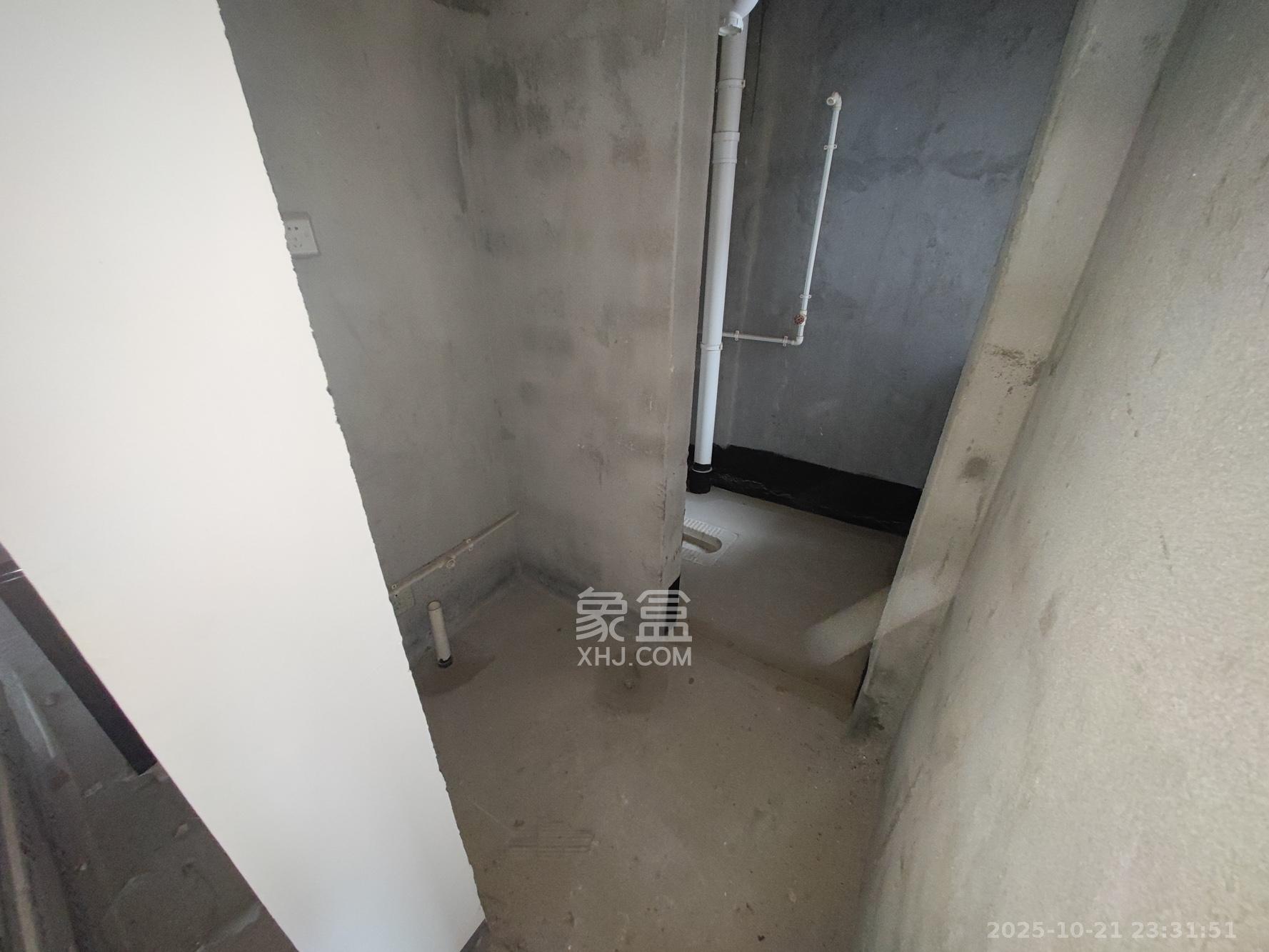 潇湘名城(新里程潇湘名城)  3室2厅2卫    102.0万 潇湘名城(新里程潇湘名城)  3室2厅2卫    102.0万卫生间