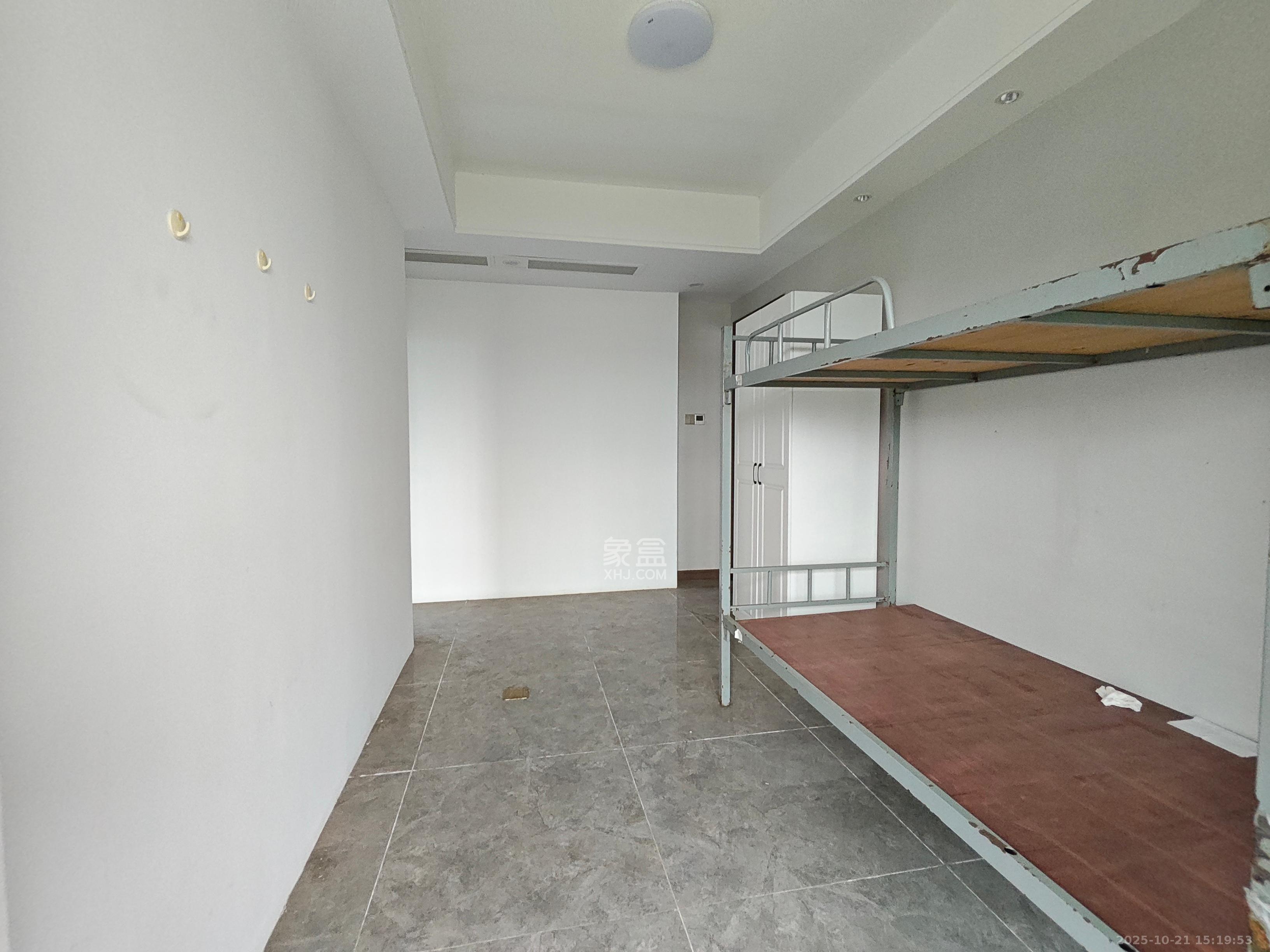 梦想麓隐天境  4室2厅2卫    3500.0元/月室内图