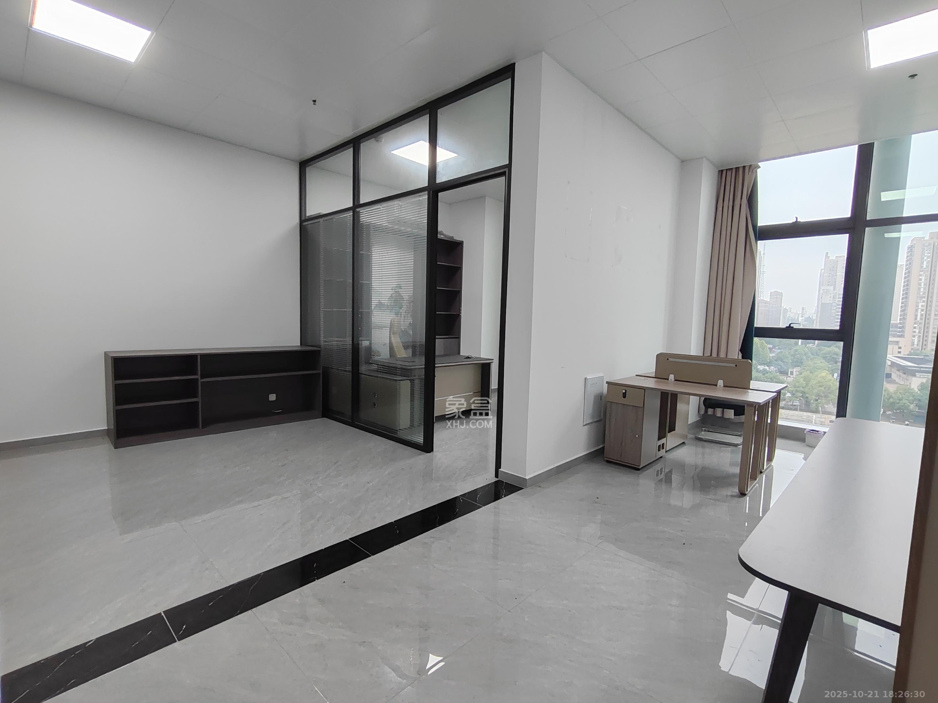 广大商务大厦  1室1厅1卫    3880.0元/月 广大商务大厦  1室1厅1卫    3880.0元/月室内图