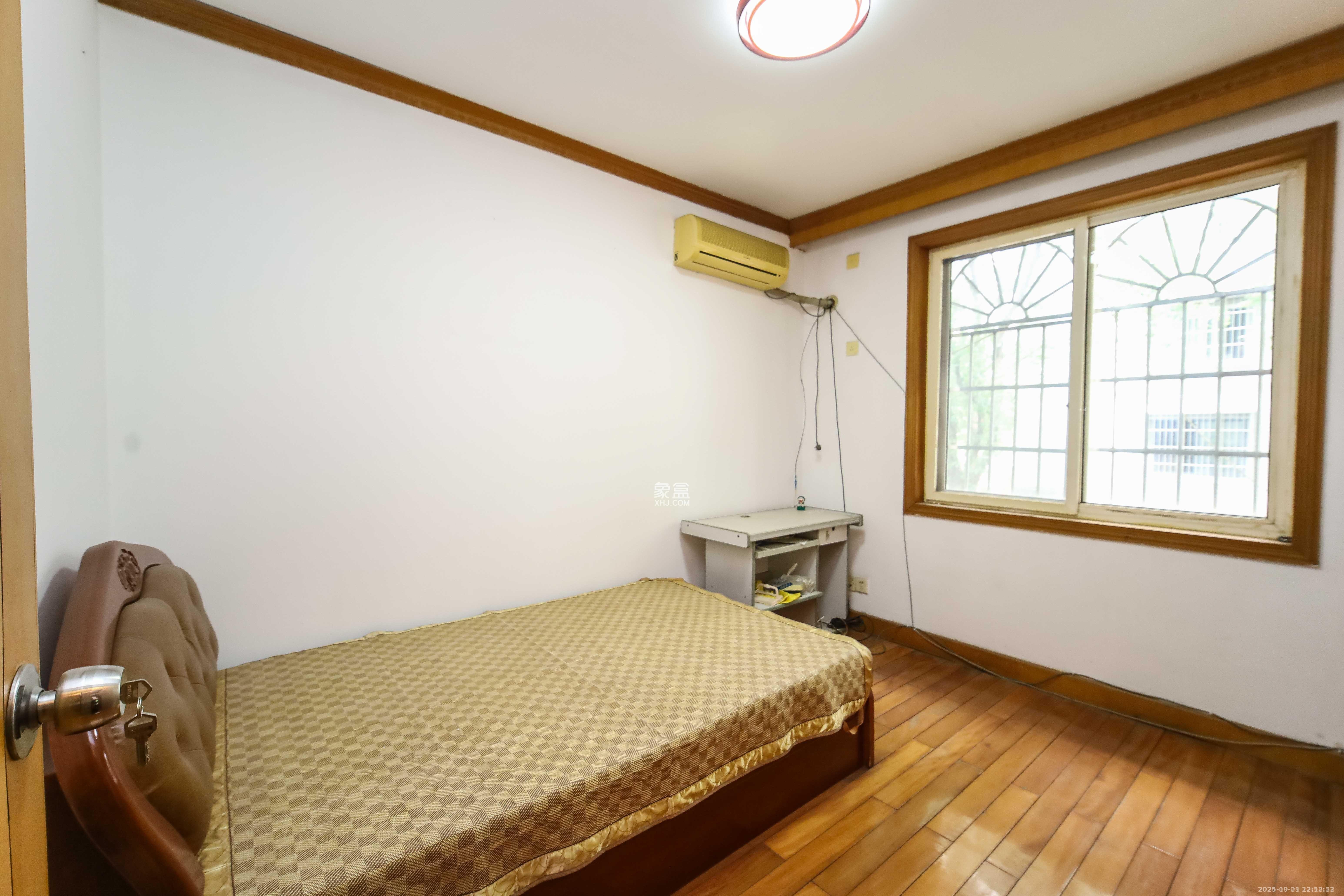 德政园  3室2厅1卫    2200.0元/月室内图