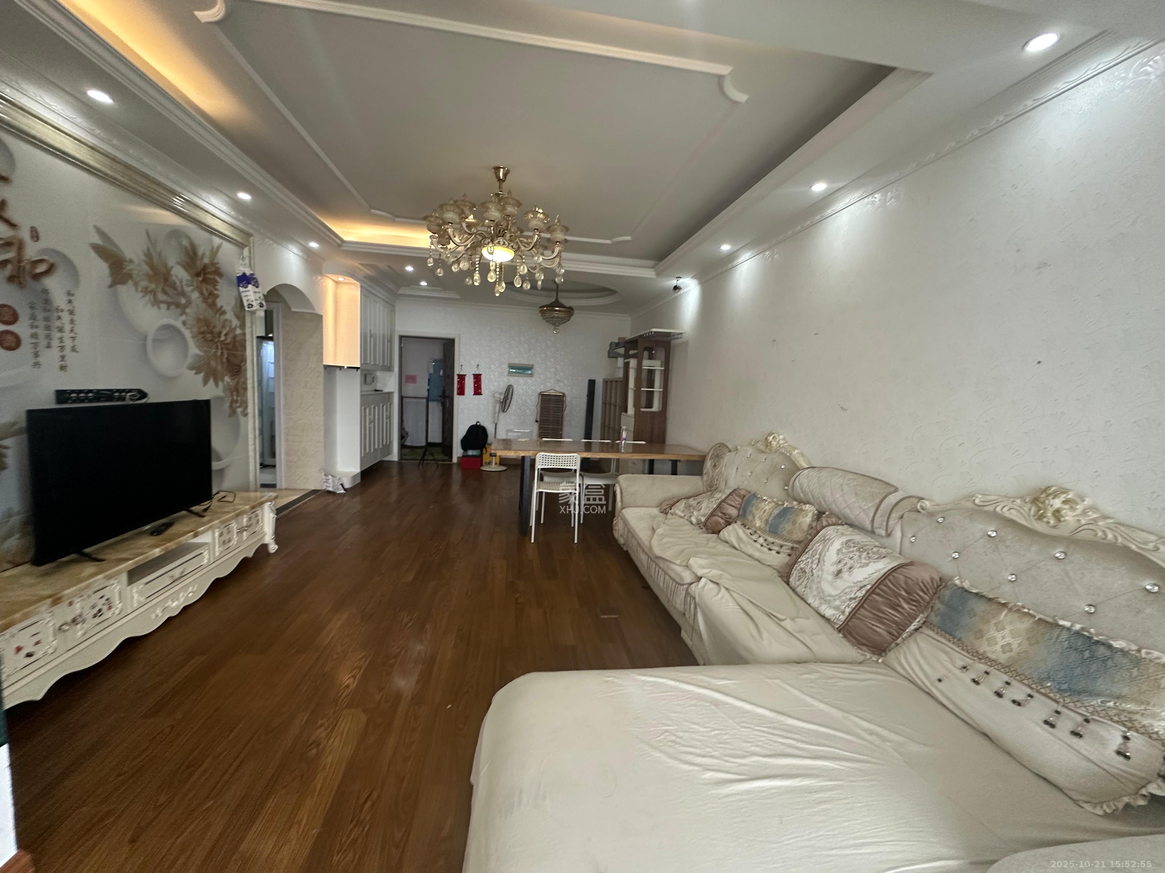 剑桥名门  1室2厅1卫    2300.0元/月 剑桥名门  1室2厅1卫    2300.0元/月室内图