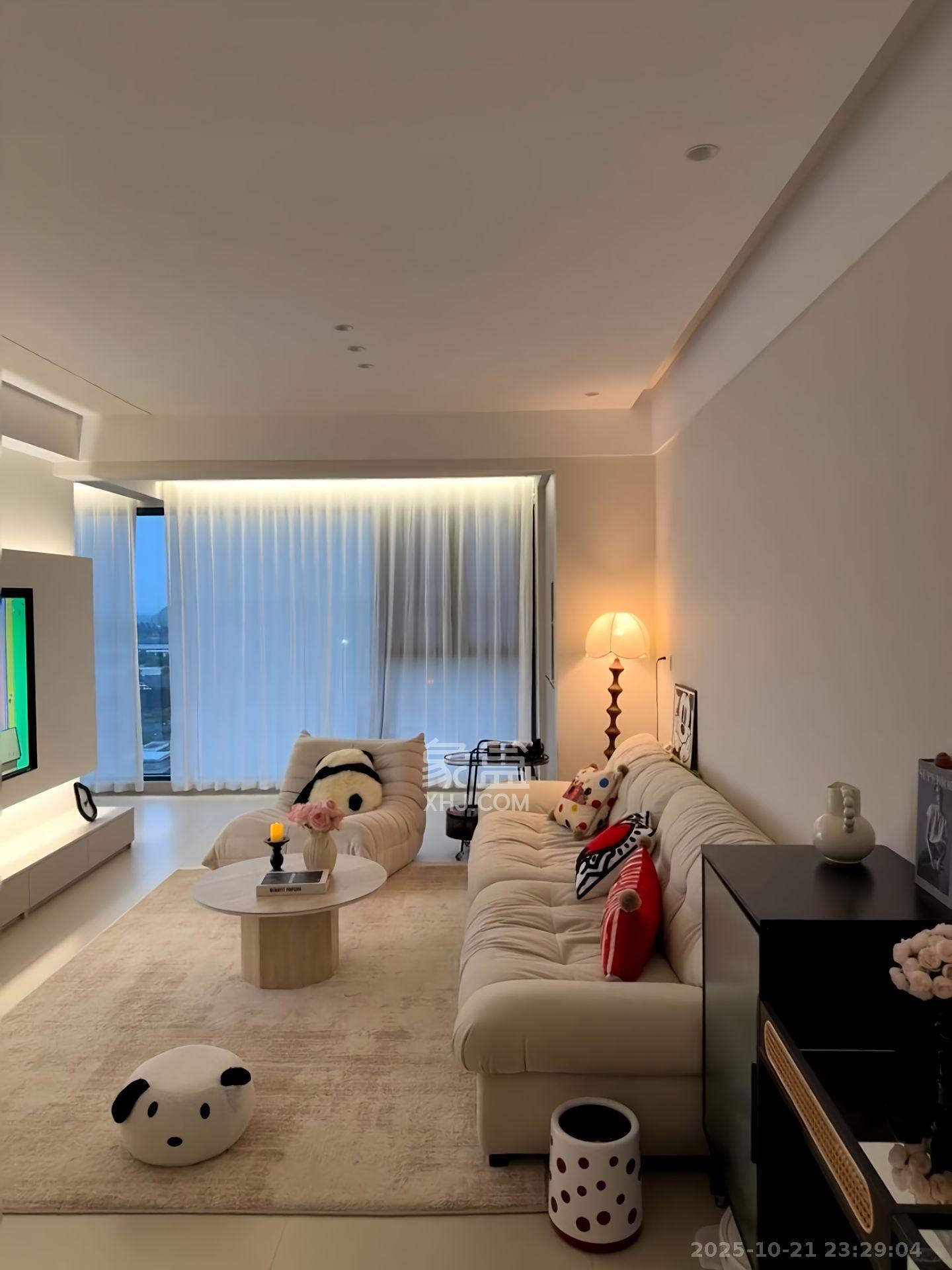 上工商银行宿舍  2室2厅1卫    1600.0元/月