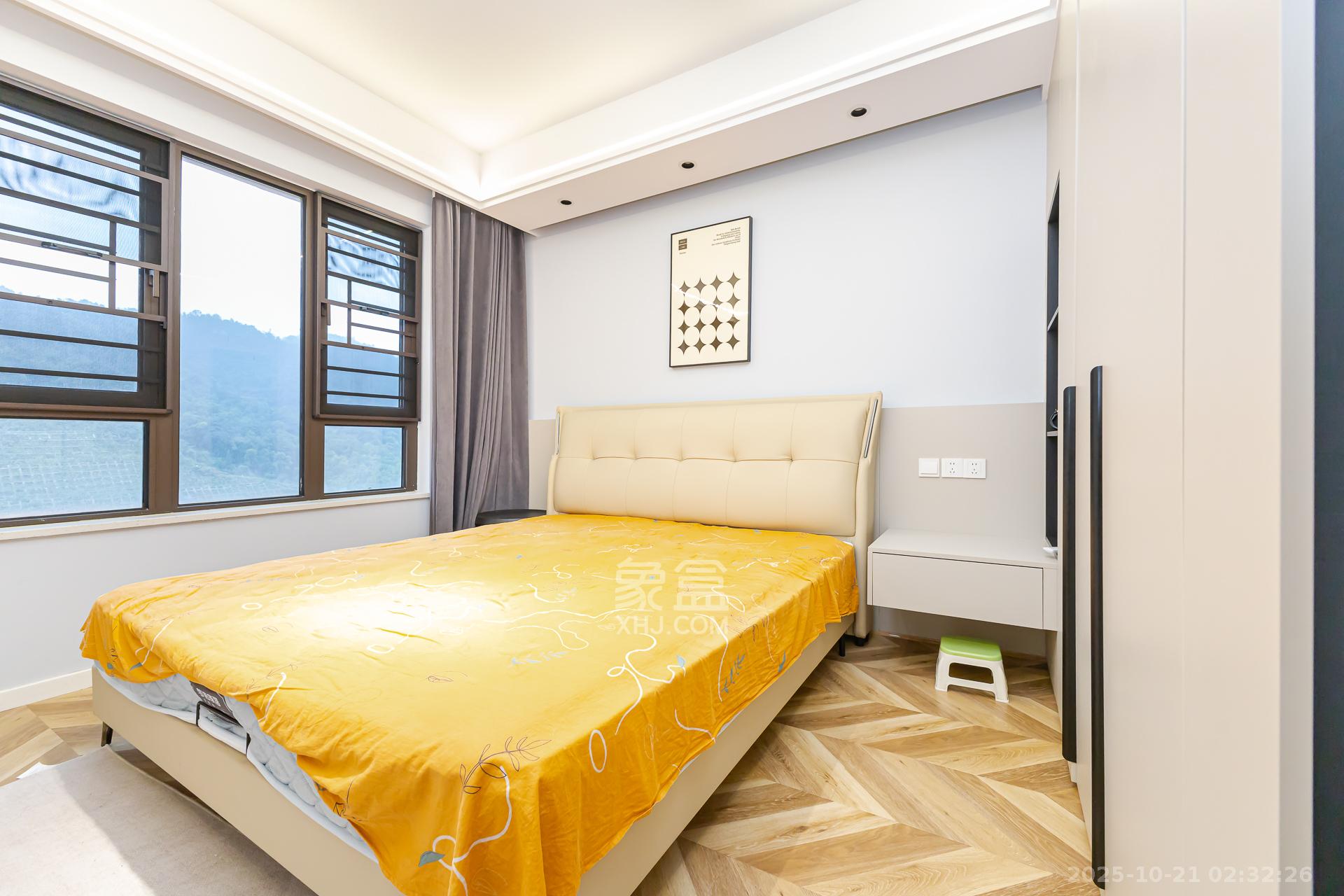 龙湖璟宸原著（龙湖紫宸）  4室2厅2卫    118.0万卧室