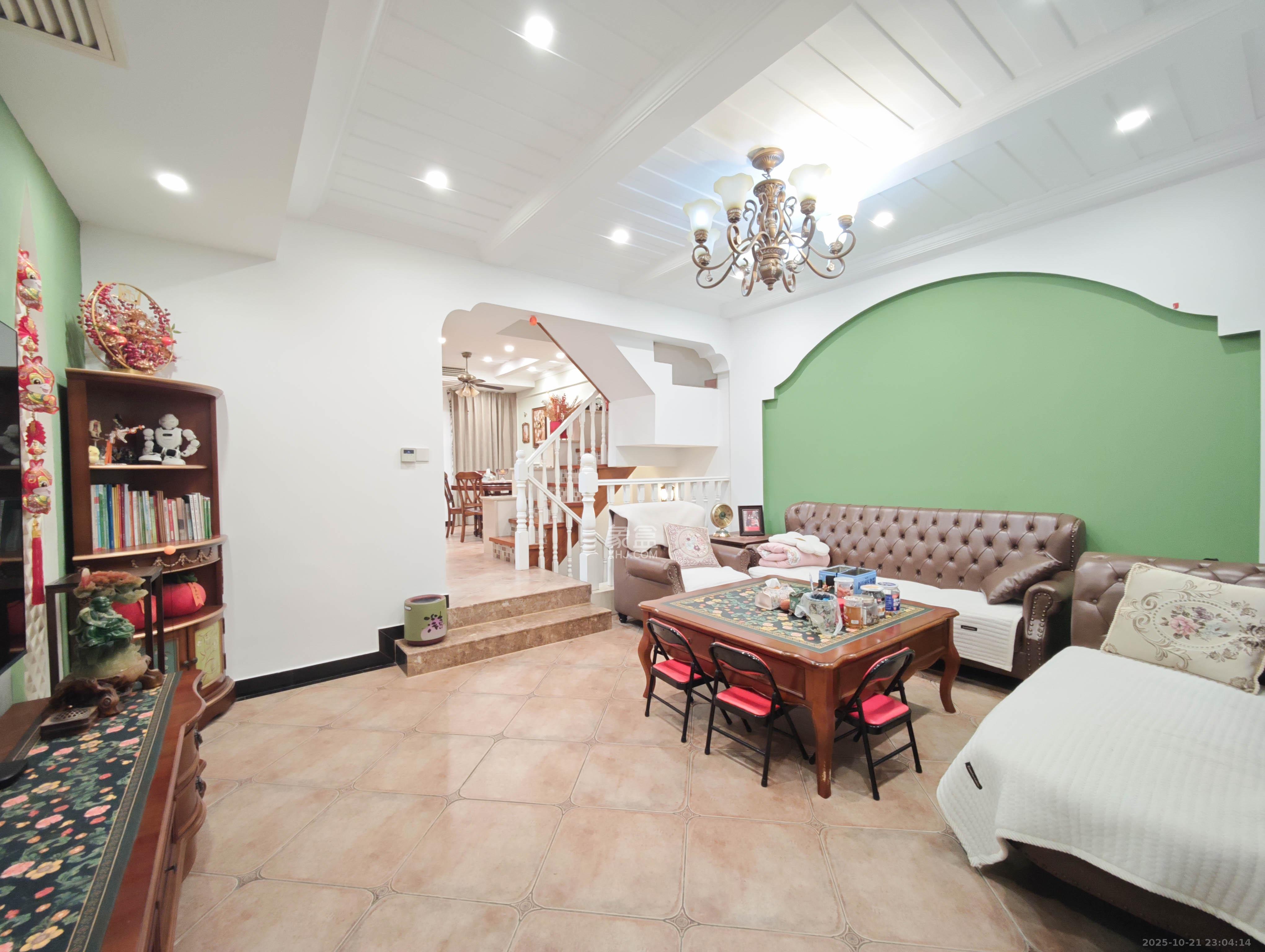 保利城(中航城国际社区、郡原美村)  4室2厅2卫    328.0万 保利城(中航城国际社区、郡原美村)  4室2厅2卫    328.0万客厅