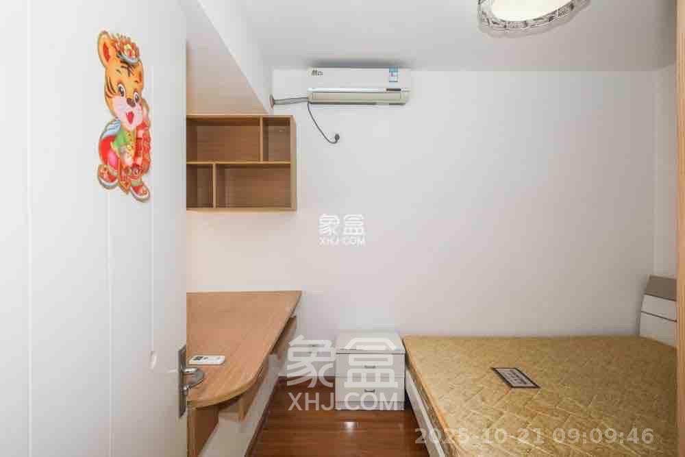 保利麓谷林语C区  2室2厅1卫    2100.0元/月室内图