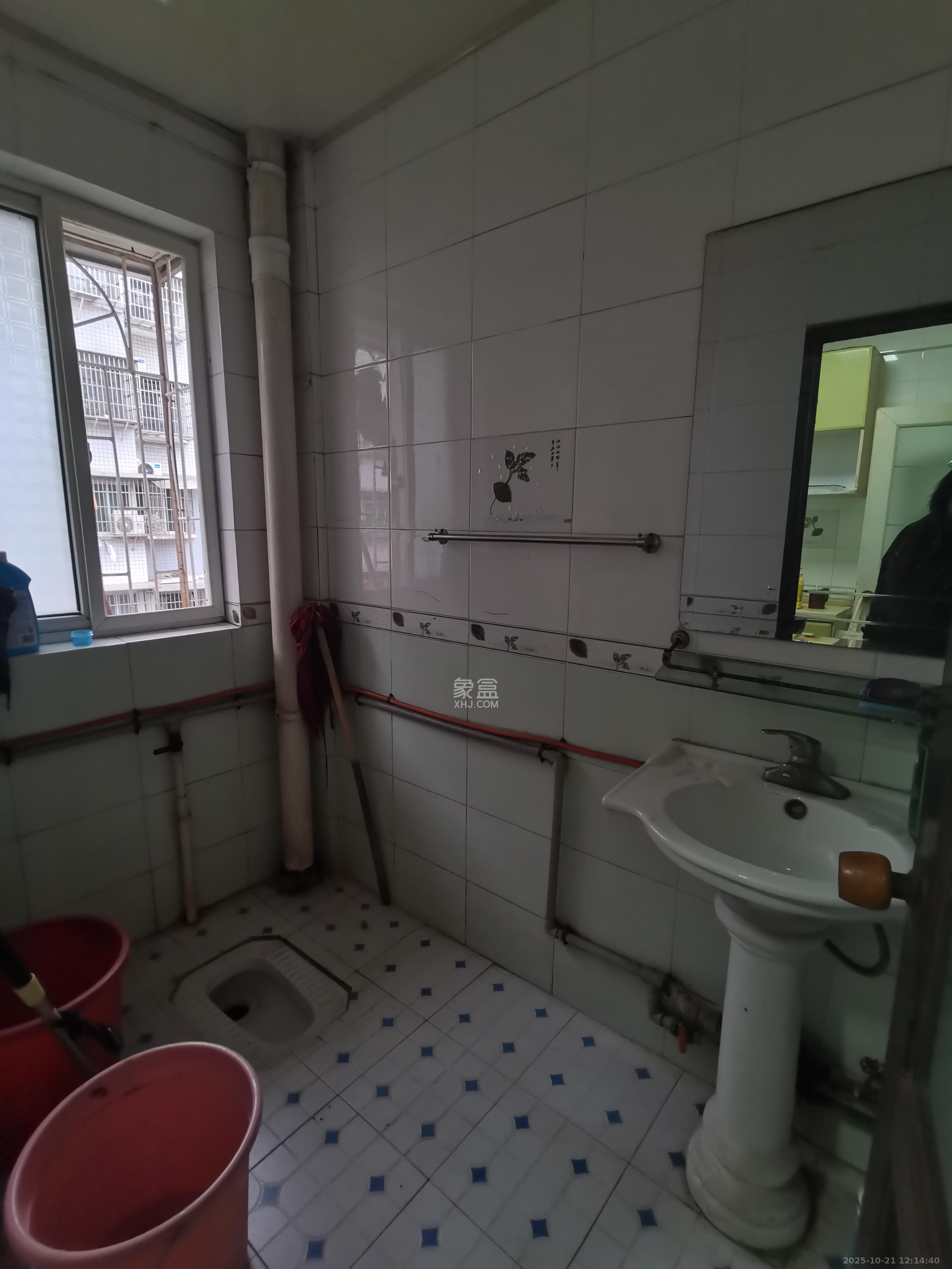 五一新村安置小区（永定社区、永兴社区、永祥社区）  3室2厅2卫    1800.0元/月室内图