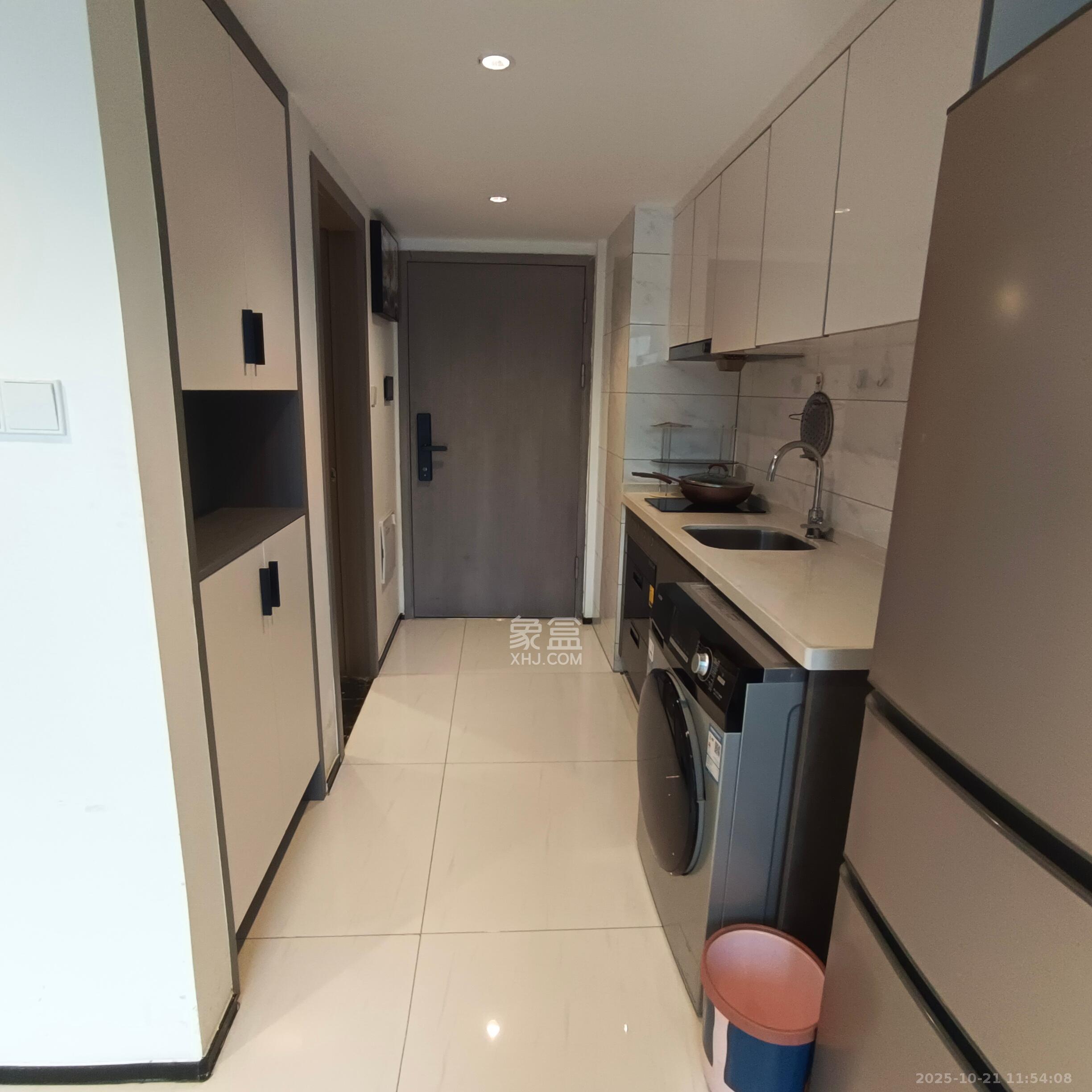 藏珑湖上公馆  1室1厅1卫    2200.0元/月室内图