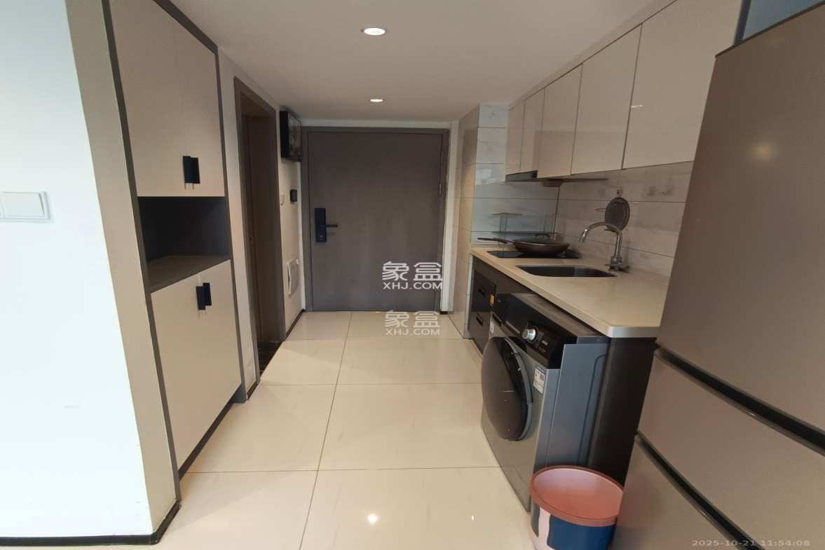 藏珑湖上公馆 1室1厅1卫 2200.0元/月 藏珑湖上公馆 1室1厅1卫 2200.0元/月室内图