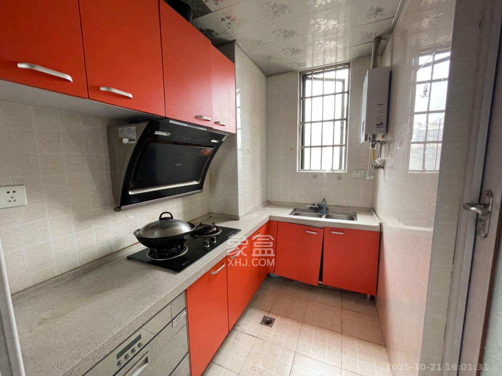 天城尚品  2室1厅1卫    1800.0元/月室内图