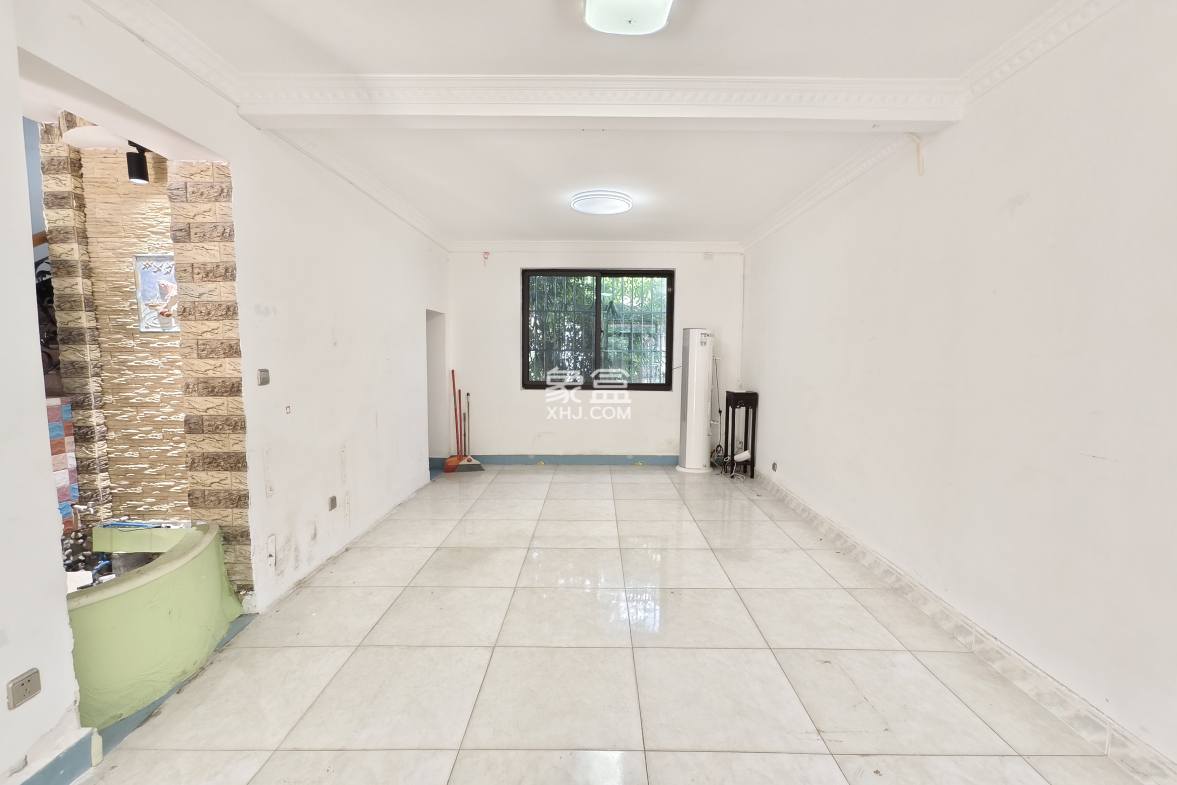 美舍小区(美舍河开发区) 10室2厅3卫 13500.0元/月 美舍小区(美舍河开发区) 10室2厅3卫 13500.0元/月室内图