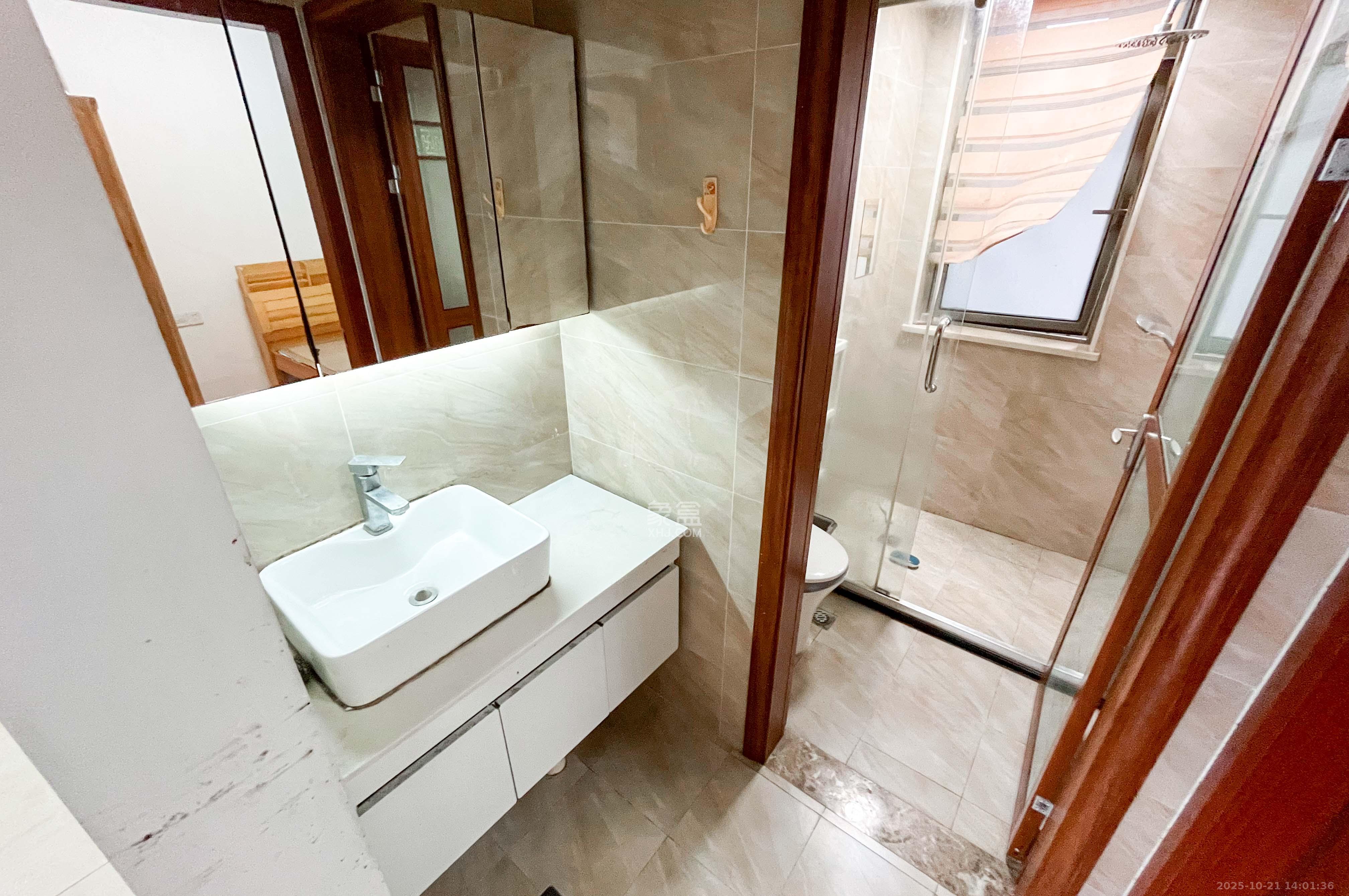 梅溪湖金茂悦(金悦雅苑)  3室2厅1卫    108.0万 梅溪湖金茂悦(金悦雅苑)  3室2厅1卫    108.0万卫生间