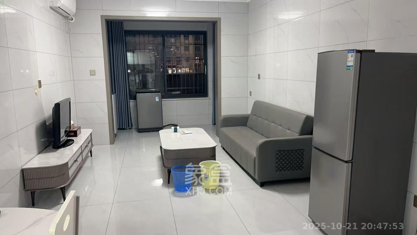 真人桥家园二期  2室1厅1卫    1600.0元/月 真人桥家园二期  2室1厅1卫    1600.0元/月室内图