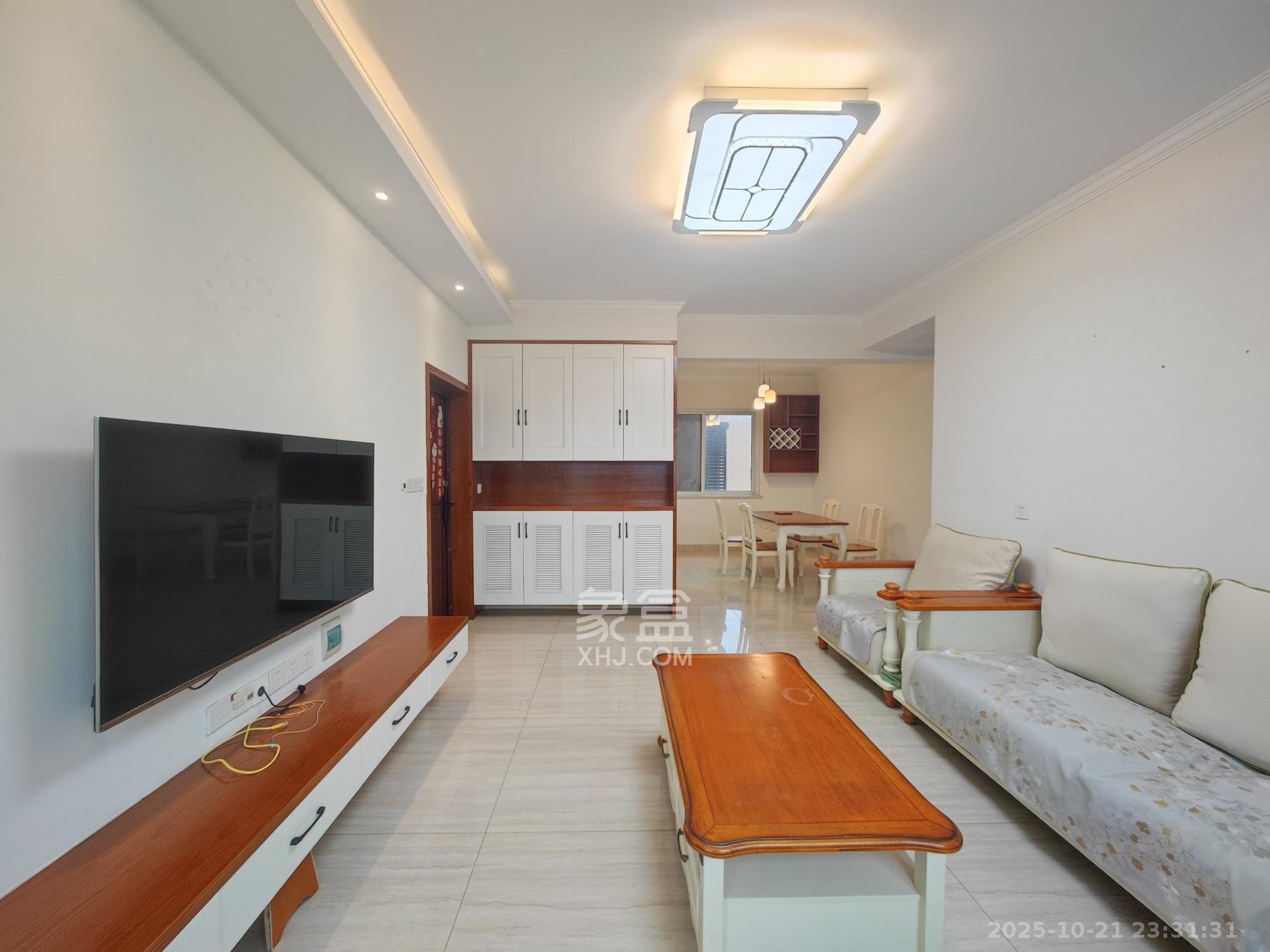 湘府十城（汇财御景湾新寓,汇财国际）  3室2厅1卫    76.0万