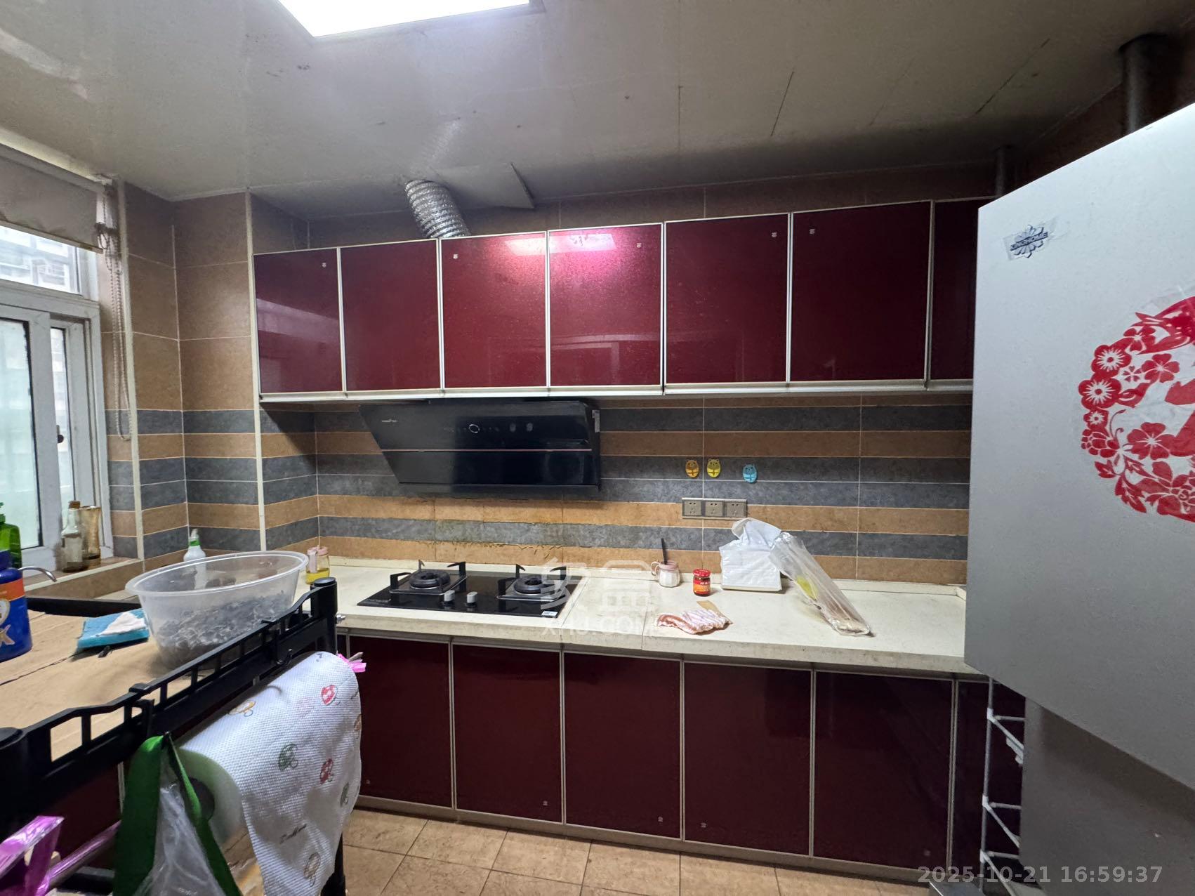 黎郡新宇熙春园  3室2厅2卫    2200.0元/月室内图