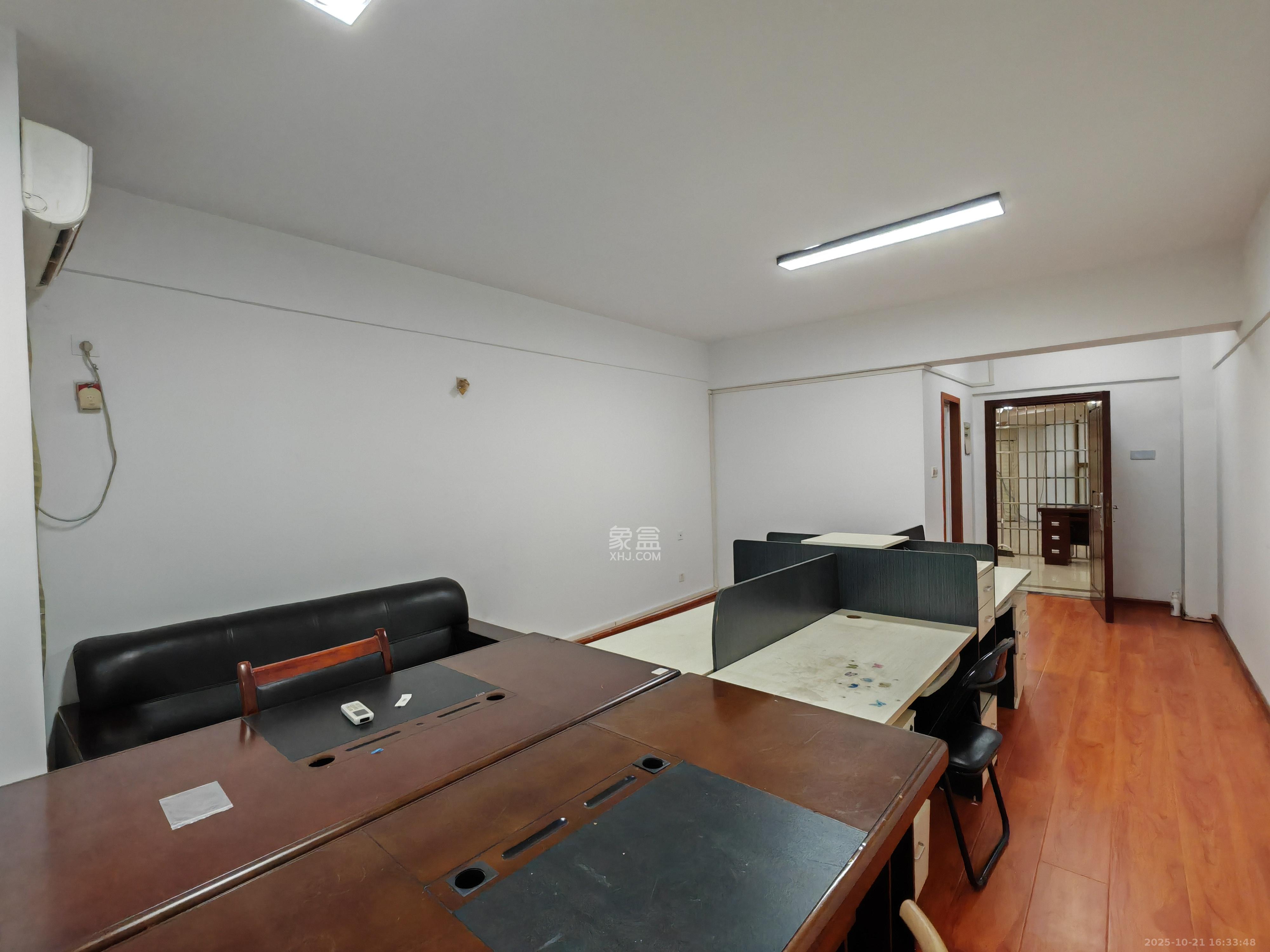 天健芙蓉盛世一期  1室0厅1卫    19800.0元/月 天健芙蓉盛世一期  1室0厅1卫    19800.0元/月室内图