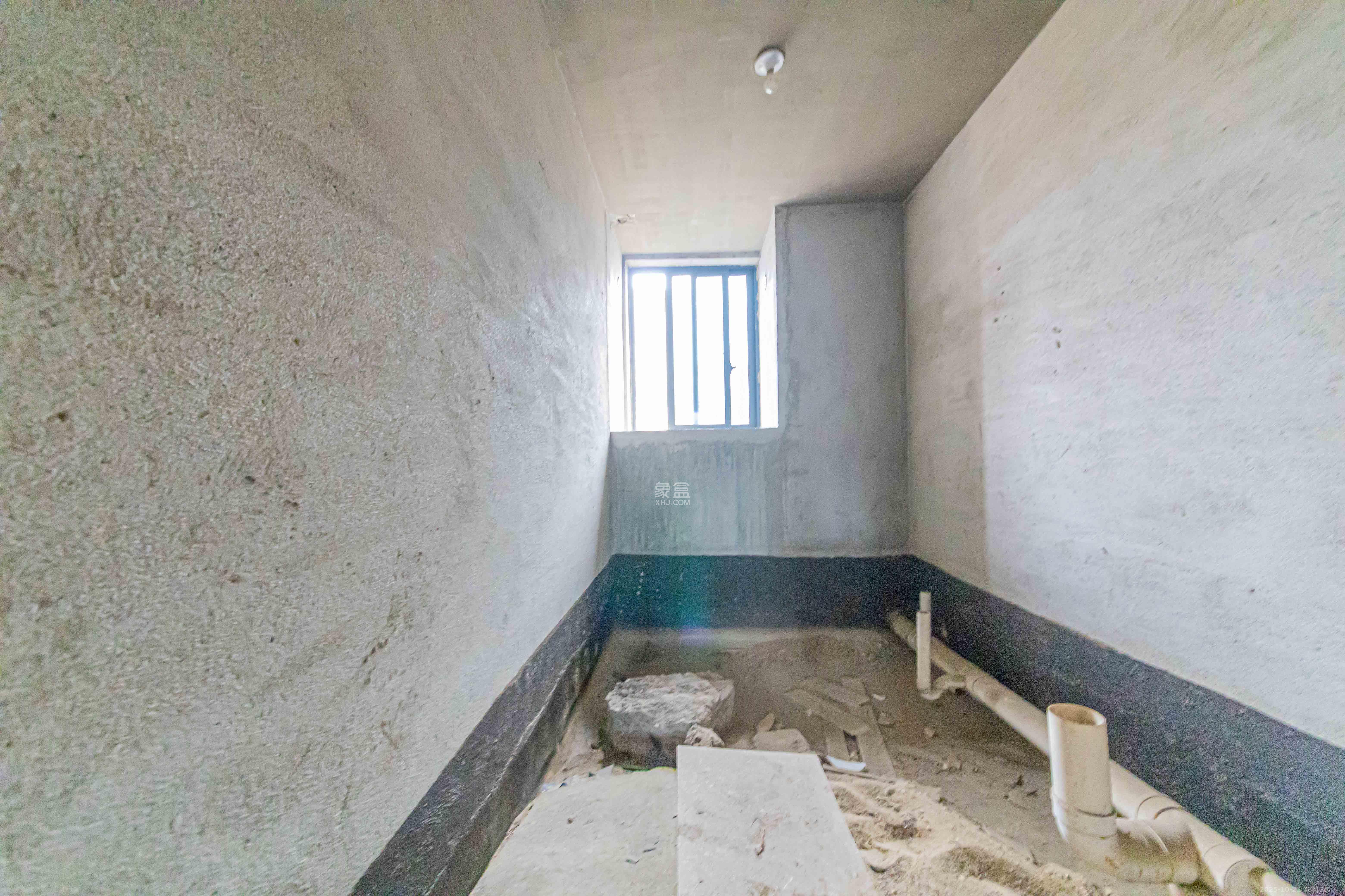 鑫远尚玺苑 4室2厅2卫 230.0万 鑫远尚玺苑 4室2厅2卫 230.0万卫生间