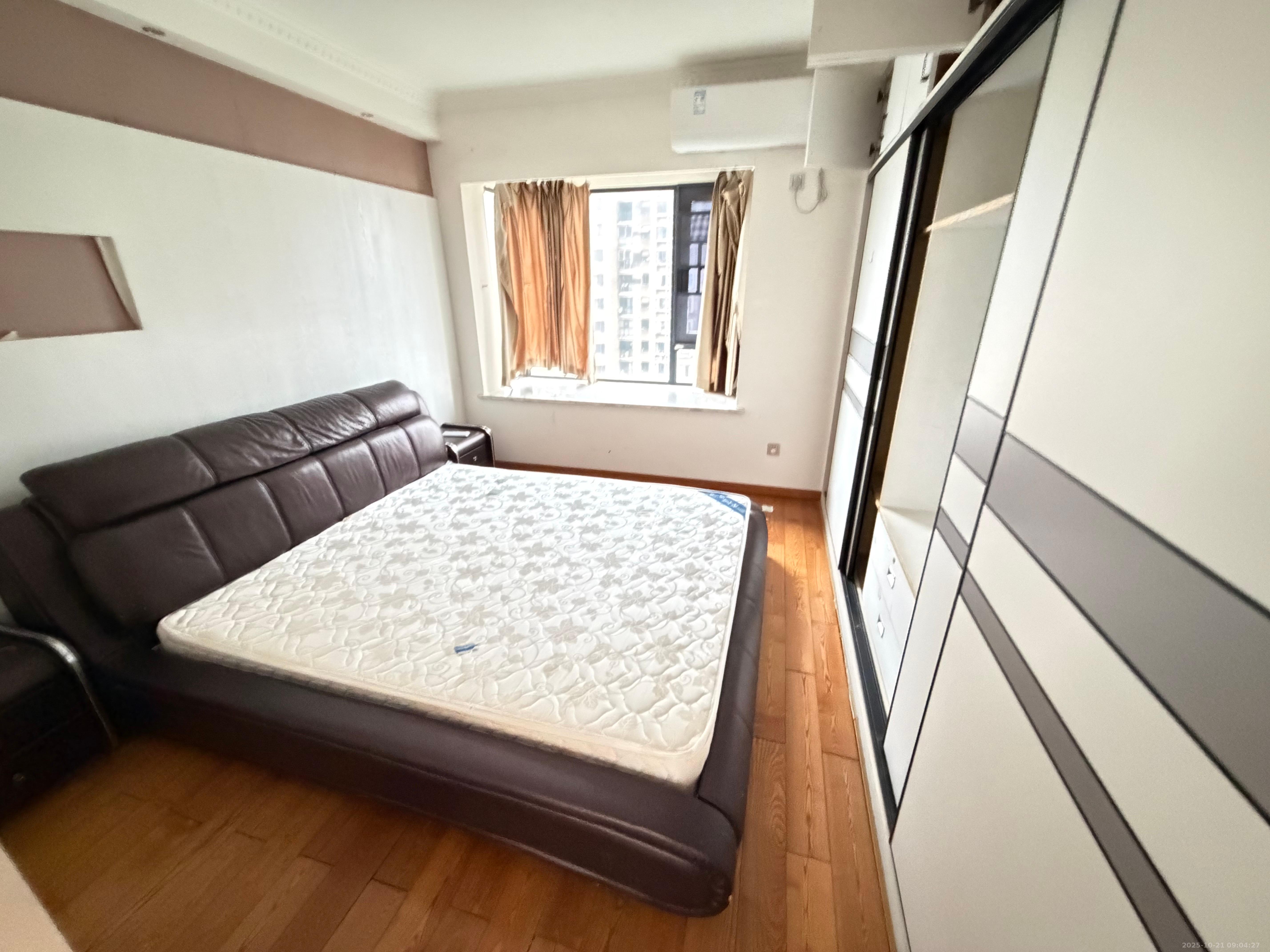 北京御园一二期(国泰嘉园) 4室2厅2卫 3600.0元/月 北京御园一二期(国泰嘉园) 4室2厅2卫 3600.0元/月室内图