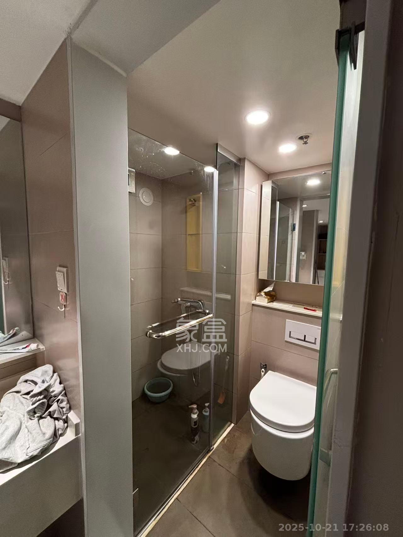 时代年华  2室1厅2卫    1800.0元/月室内图