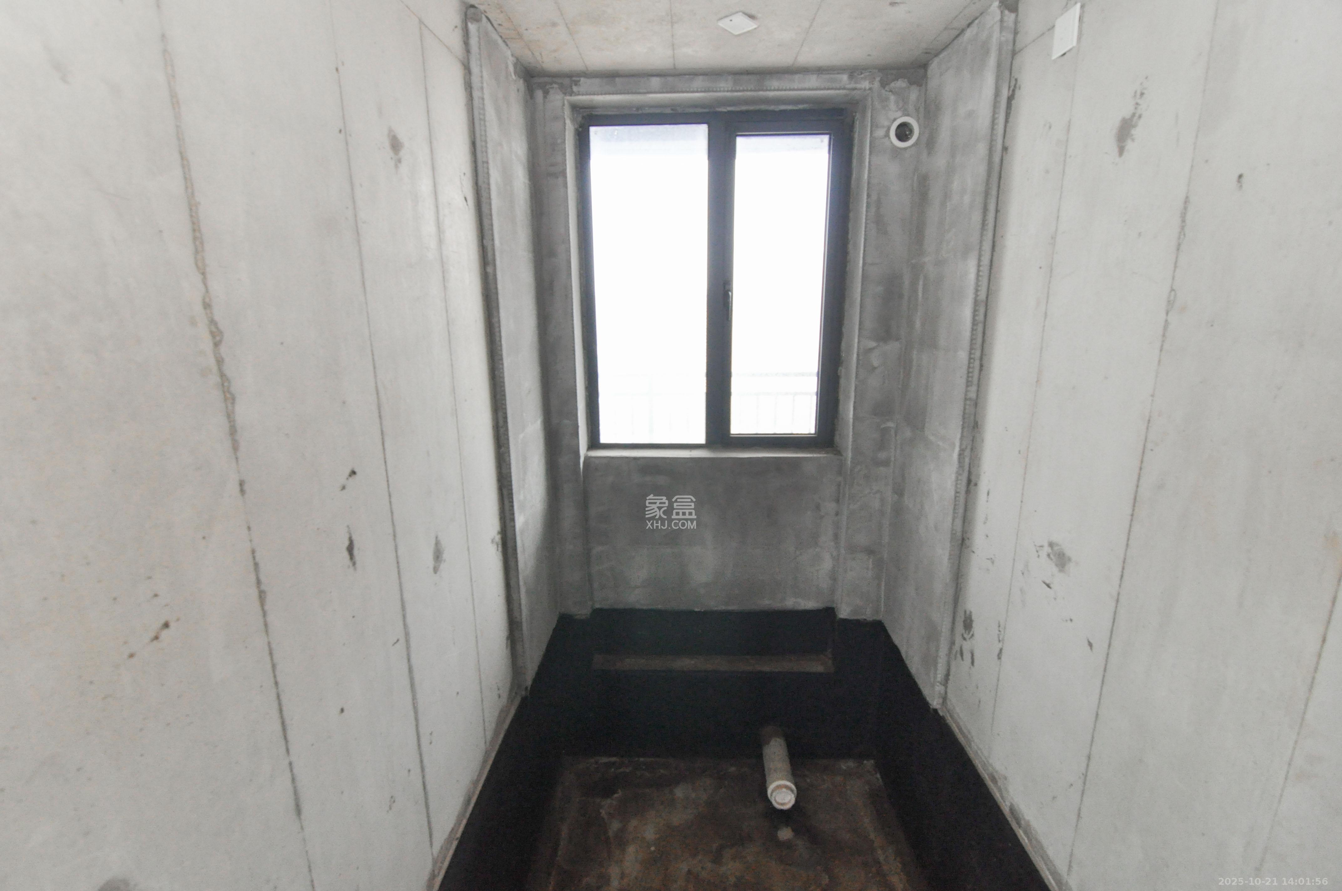 天祥水晶湾  5室2厅2卫    242.0万 天祥水晶湾  5室2厅2卫    242.0万其他