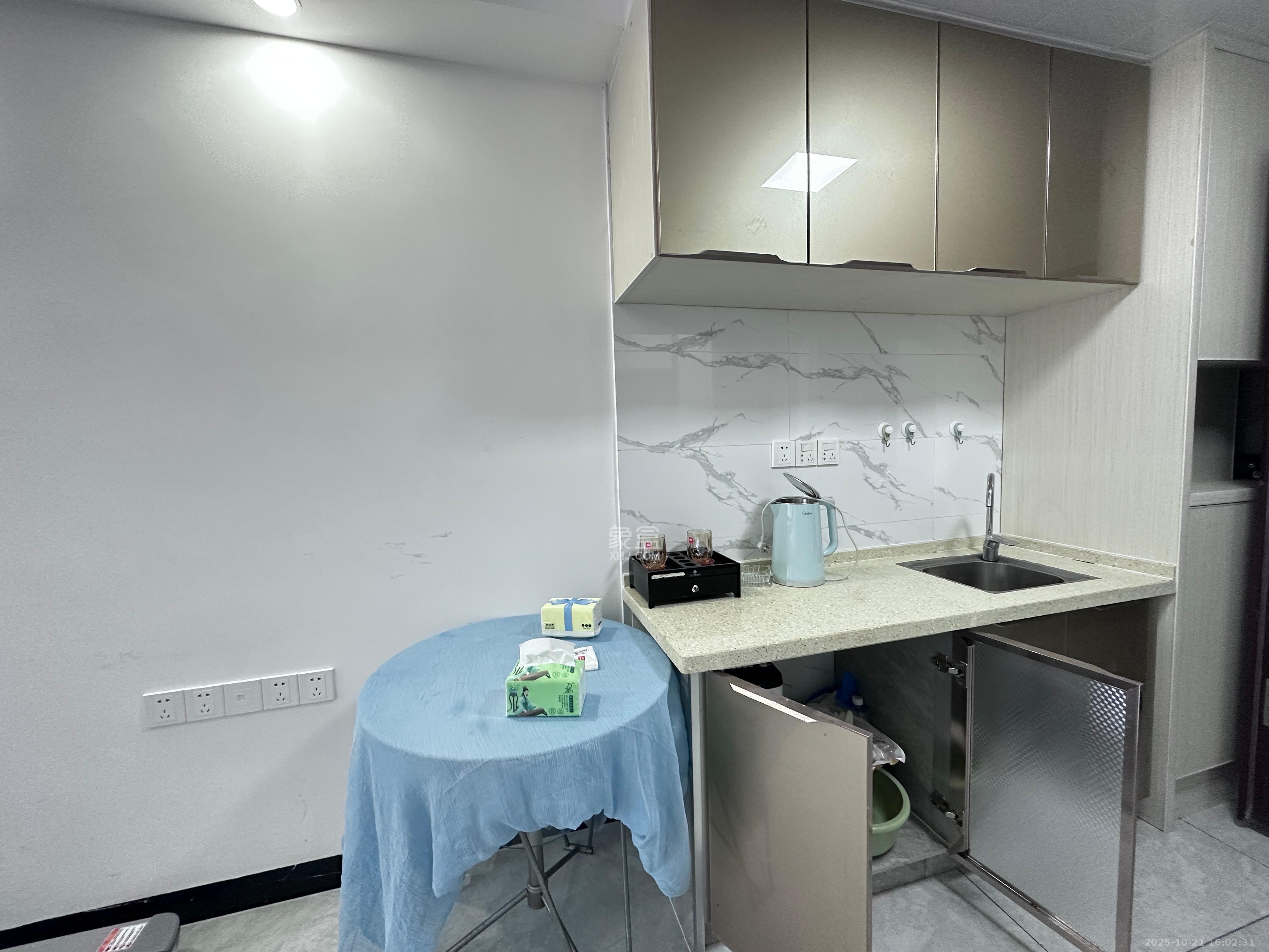 江山帝景哈佛  1室0厅0卫    1200.0元/月 江山帝景哈佛  1室0厅0卫    1200.0元/月室内图