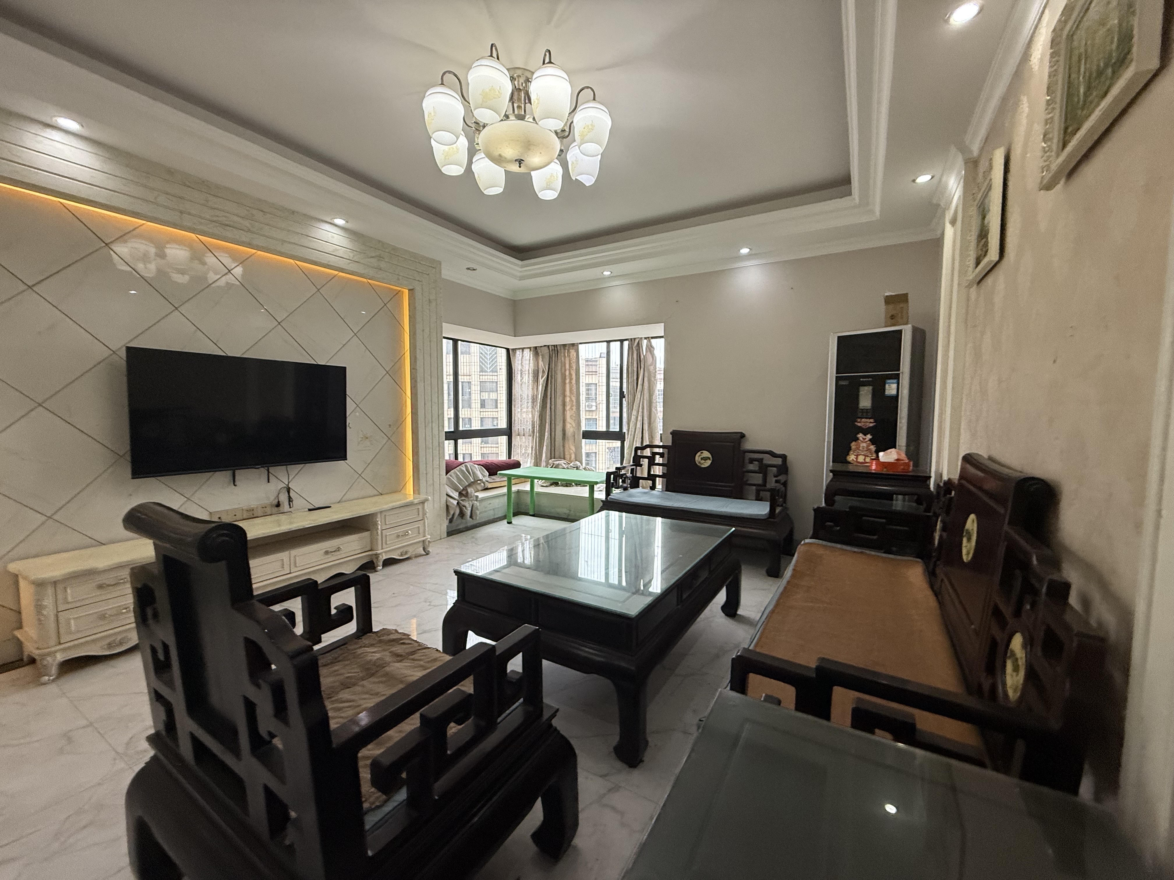 御江帝景 3室2厅2卫 2500.0元/月 御江帝景 3室2厅2卫 2500.0元/月室内图