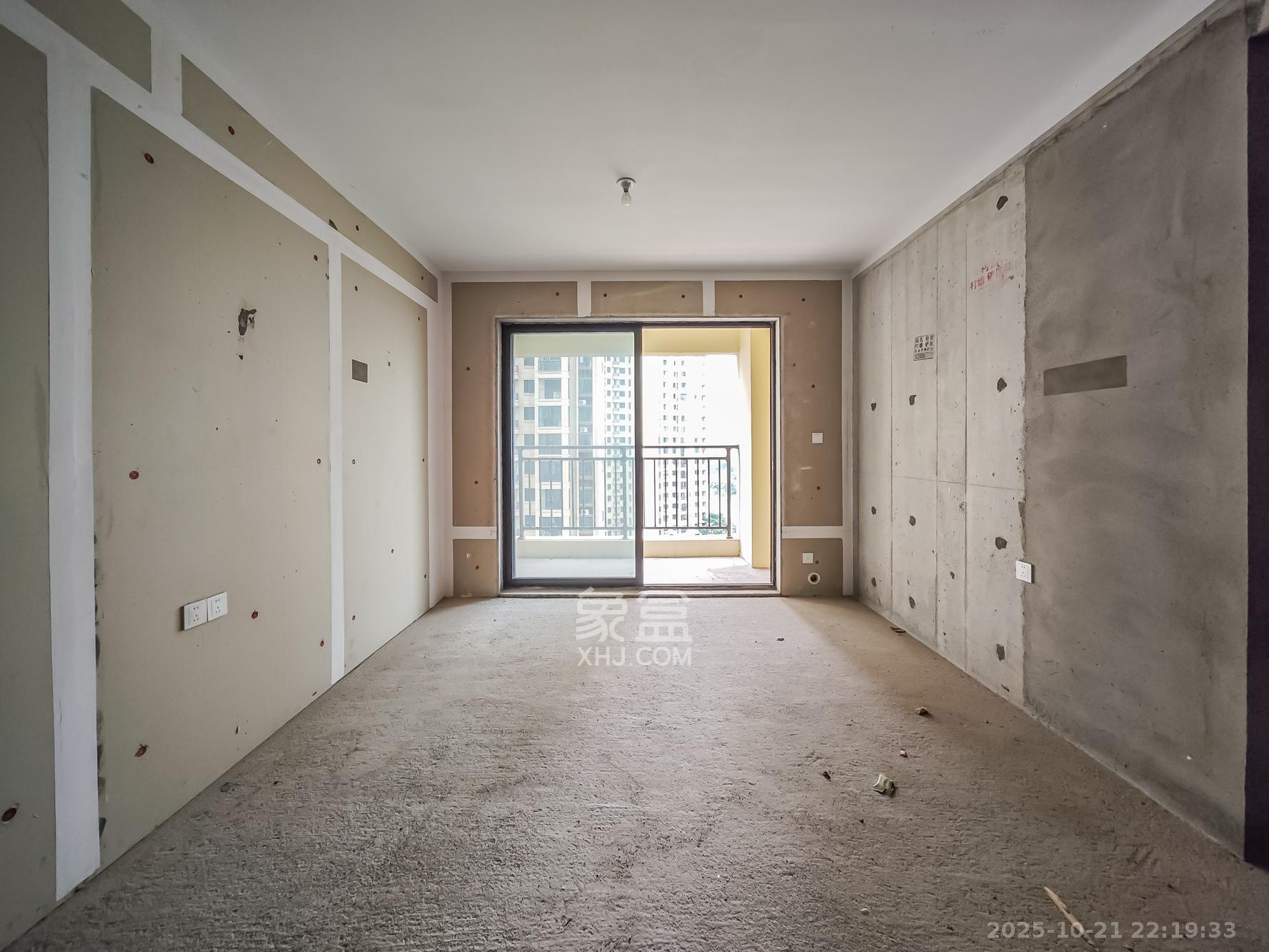 恒基旭辉湖山赋 1室2厅1卫 59.8万 恒基旭辉湖山赋 1室2厅1卫 59.8万客厅