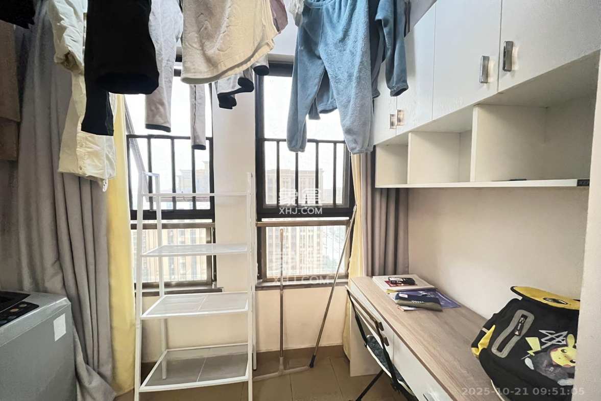 奥林匹克花园贡院三期 1室1厅1卫 1500.0元/月 奥林匹克花园贡院三期 1室1厅1卫 1500.0元/月室内图