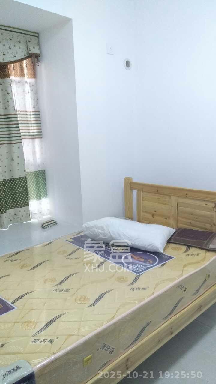 保利麓谷林语A区  3室2厅2卫    2100.0元/月室内图