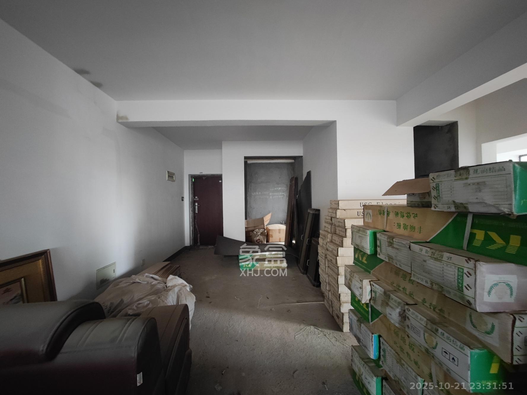 潇湘名城(新里程潇湘名城)  3室2厅2卫    102.0万 潇湘名城(新里程潇湘名城)  3室2厅2卫    102.0万其他