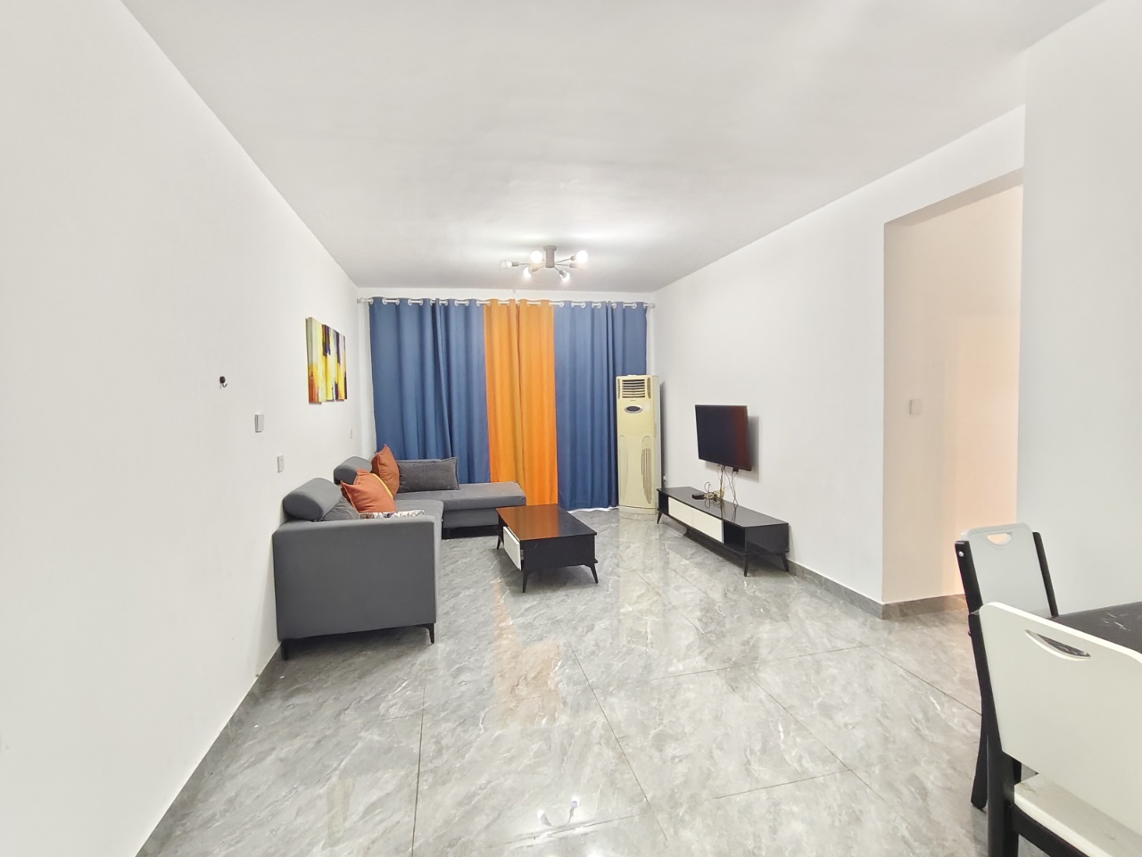 保利中央公馆  3室2厅2卫    89.0万