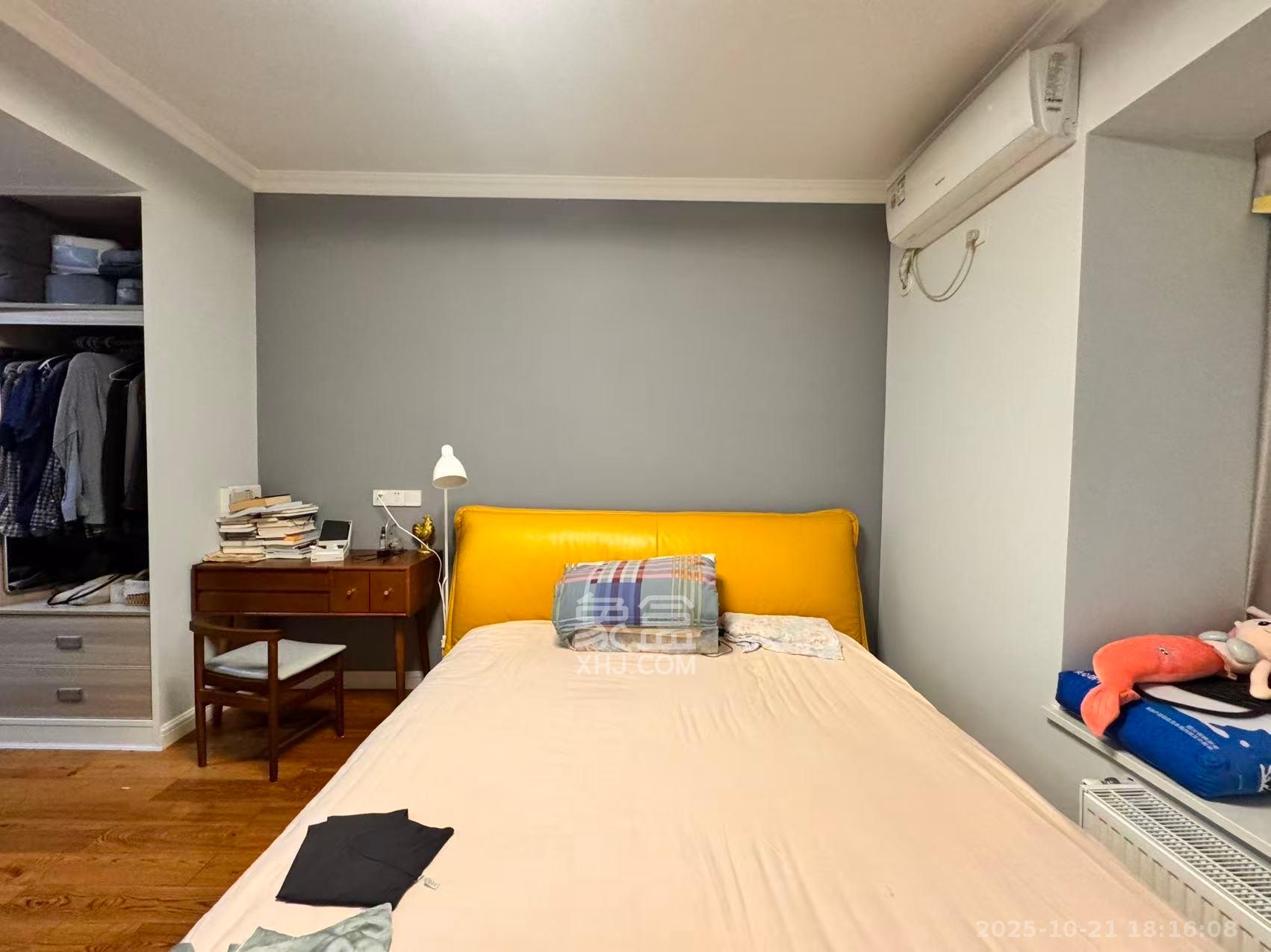 荣悦台  3室2厅2卫    5500.0元/月 荣悦台  3室2厅2卫    5500.0元/月室内图