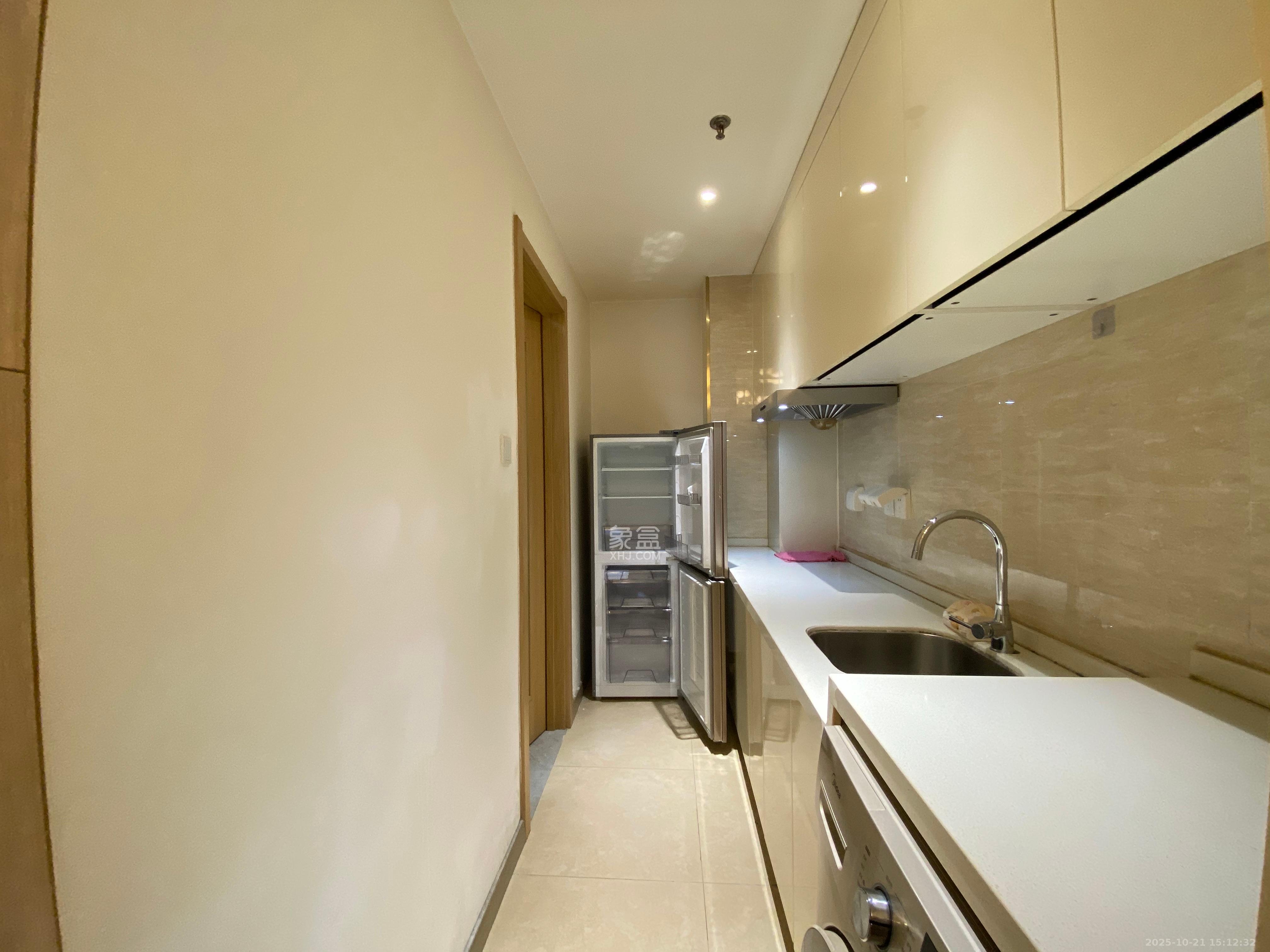 万润时光里  1室1厅1卫    1800.0元/月 万润时光里  1室1厅1卫    1800.0元/月室内图