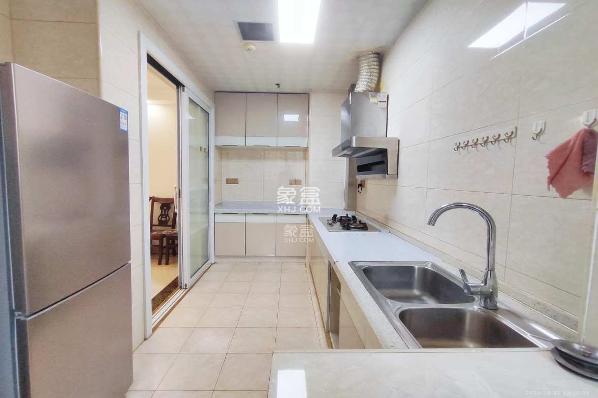 北辰三角洲E4区 3室2厅1卫 2800.0元/月 北辰三角洲E4区 3室2厅1卫 2800.0元/月室内图