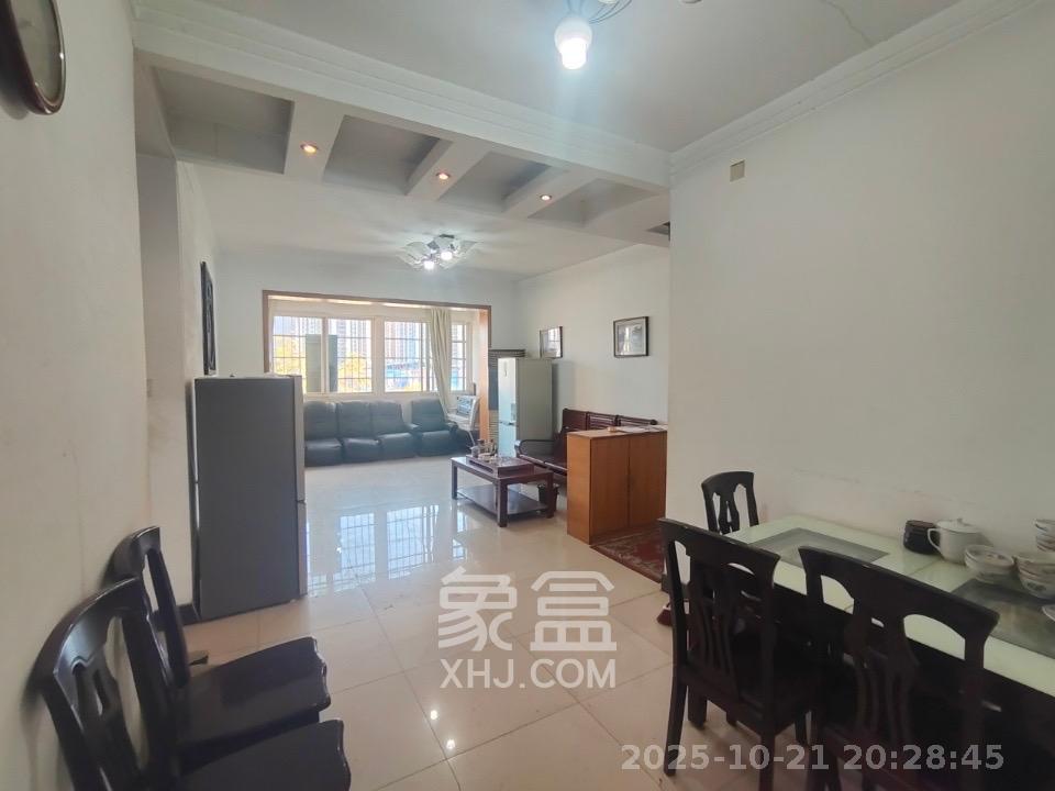 中天佳园  2室1厅1卫    1300.0元/月 中天佳园  2室1厅1卫    1300.0元/月室内图